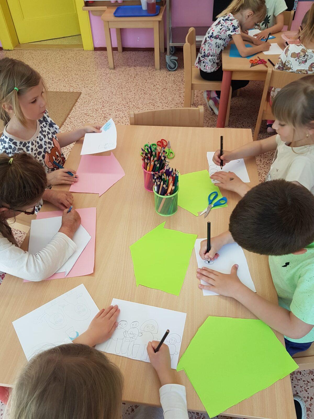 SOVIČKY: ,,MOJE MAMINKA MÁ SVÁTEK - RODINA" - 4