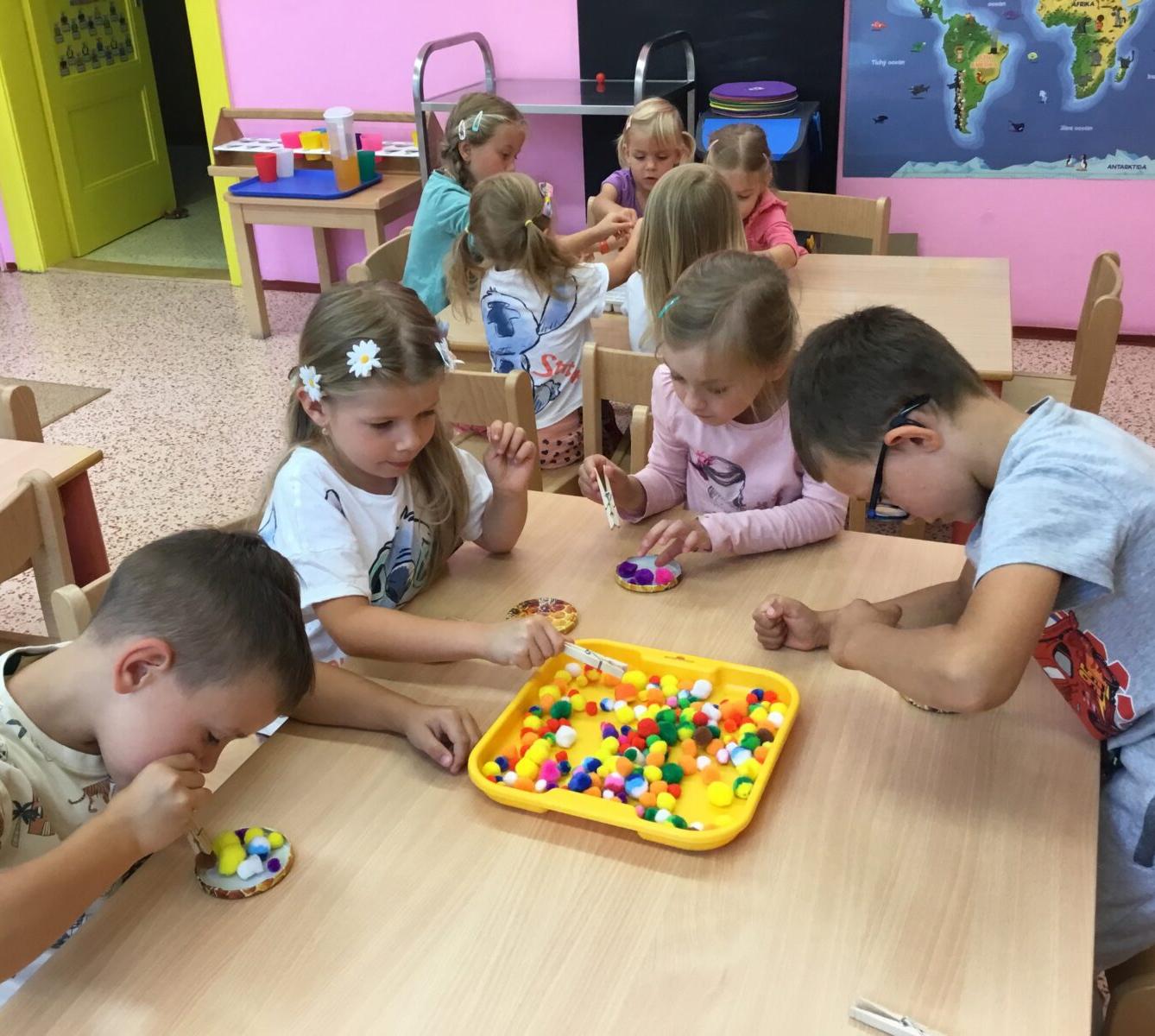 týdenní projekt: ,,od kytičky k medu" - 6