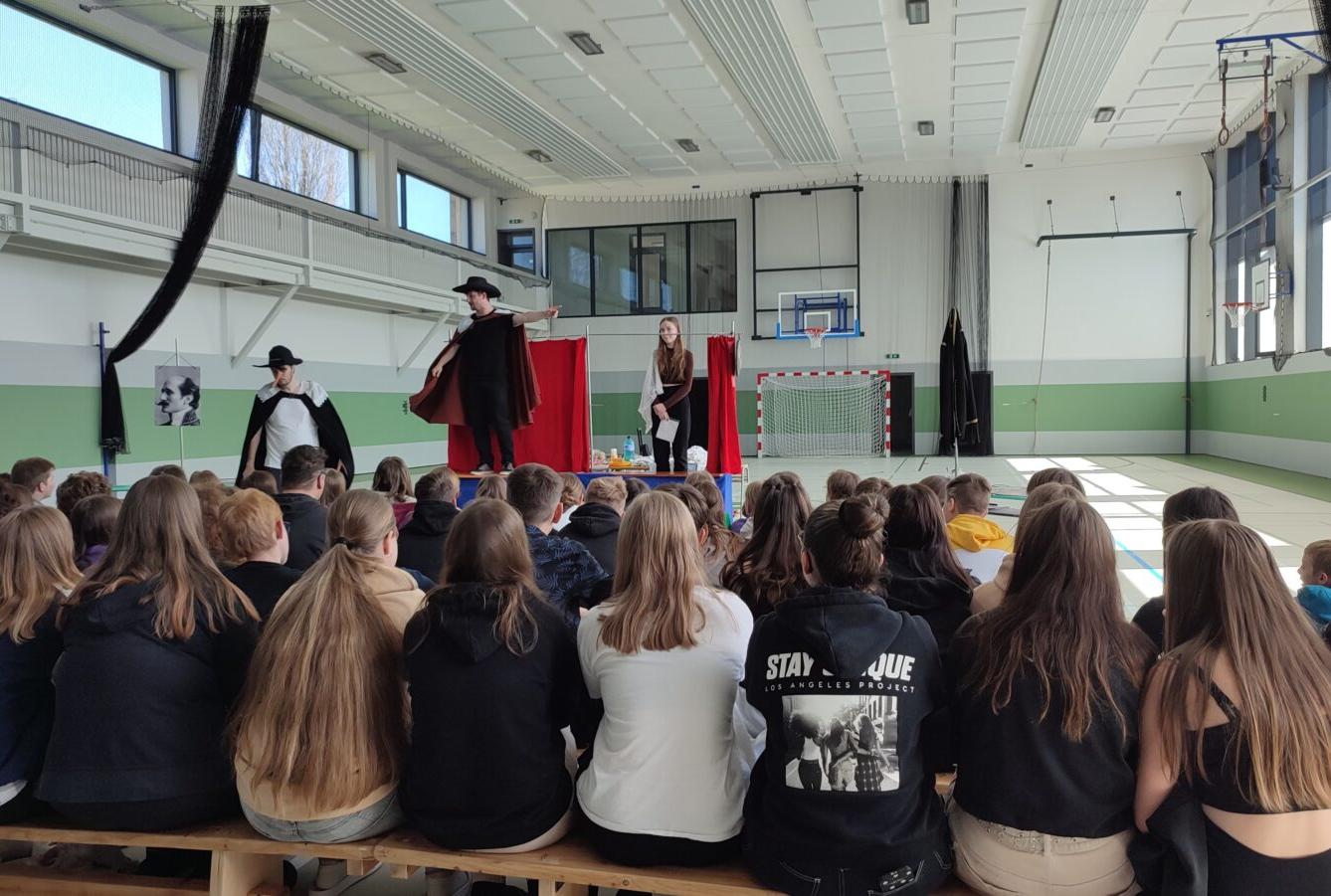 Divadélko pro školy – II. stupeň - 2