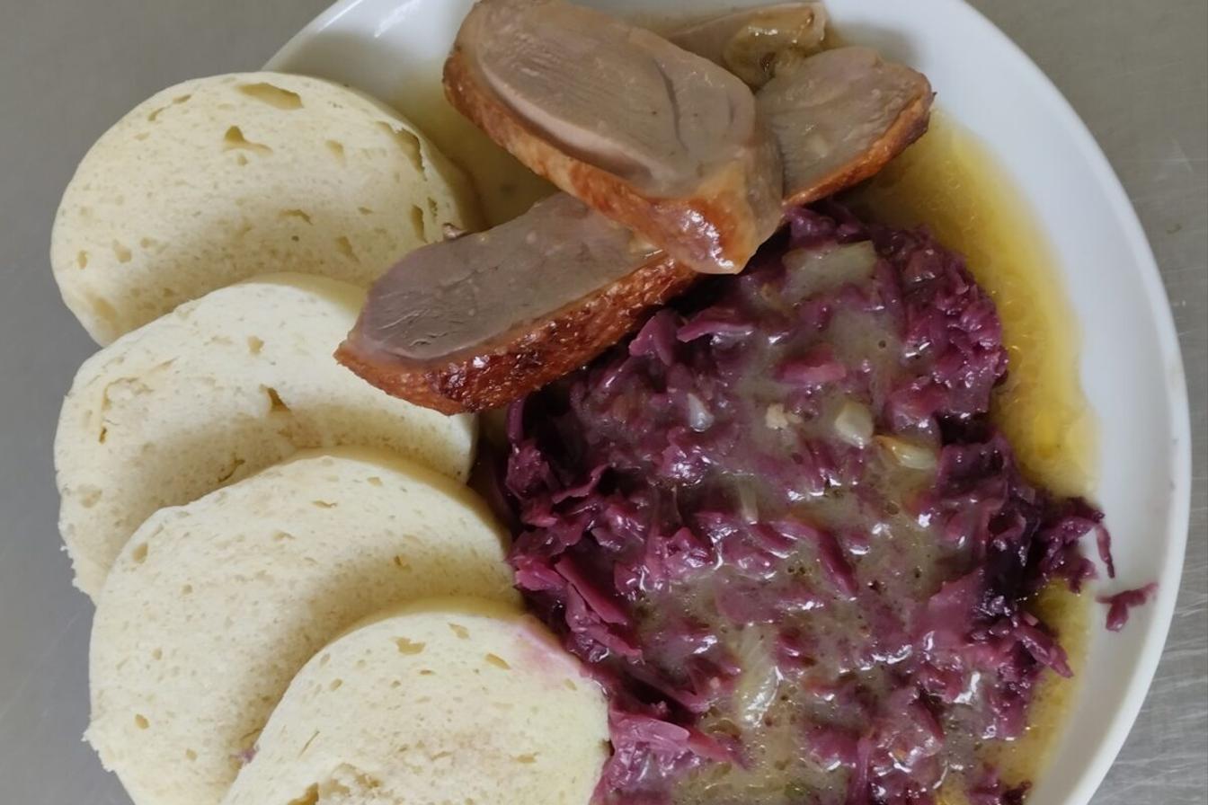 Oběd ve školní jídelně 11.11.2024