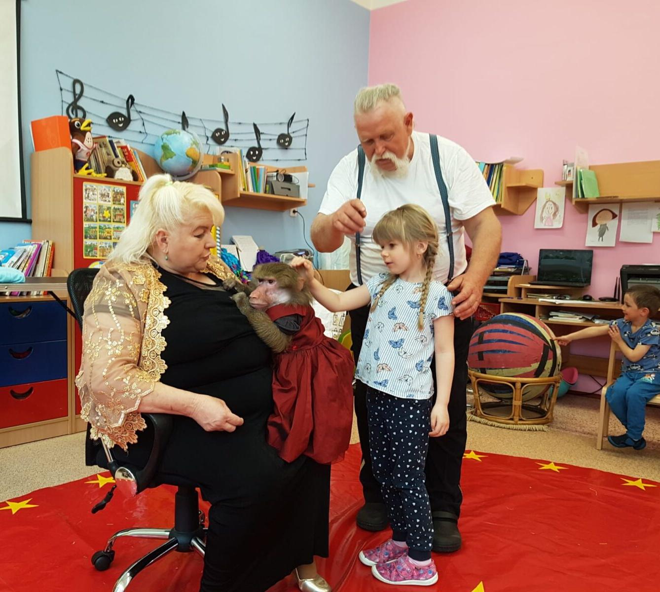 ,,PŘIJEL K NÁM CIRKUS" - 4