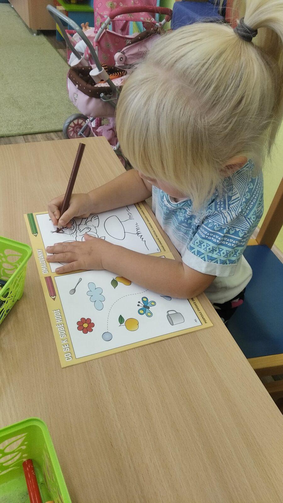 broučci: lesní dobrodružství se sovičkou jůlinkou - 16