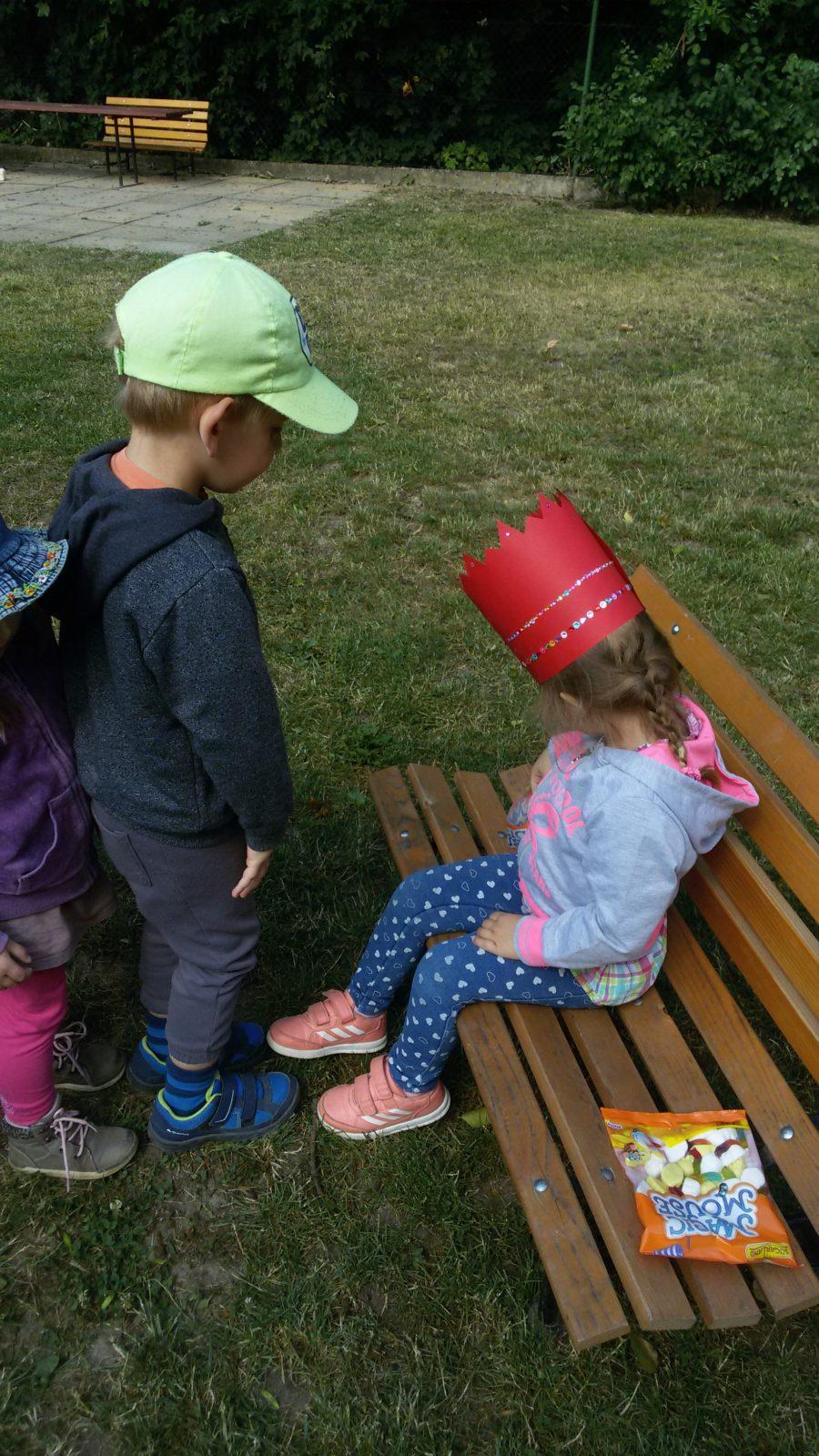 Broučci slaví: Sofinka měla narozeniny - 9