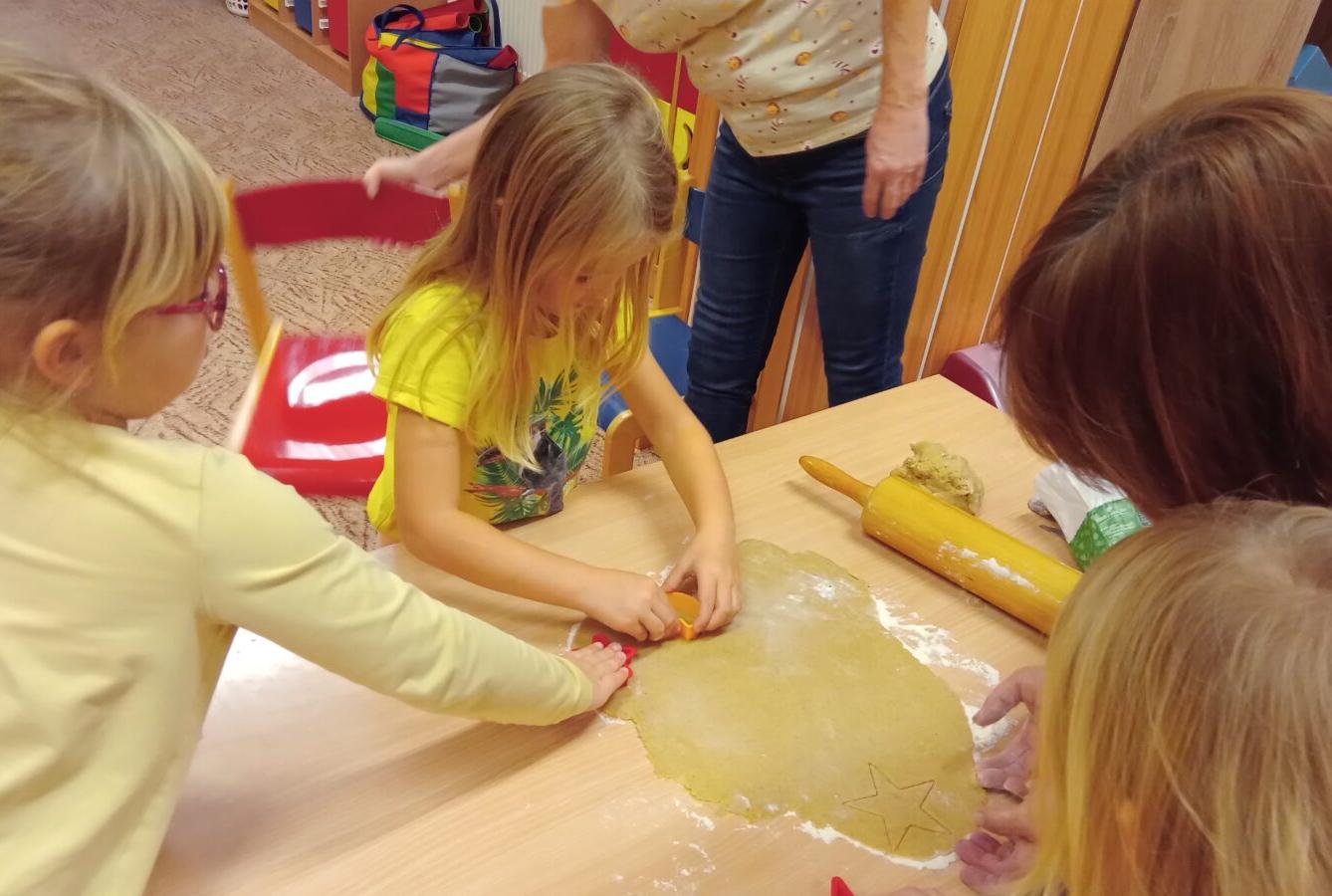 Pečení perníčků - 2