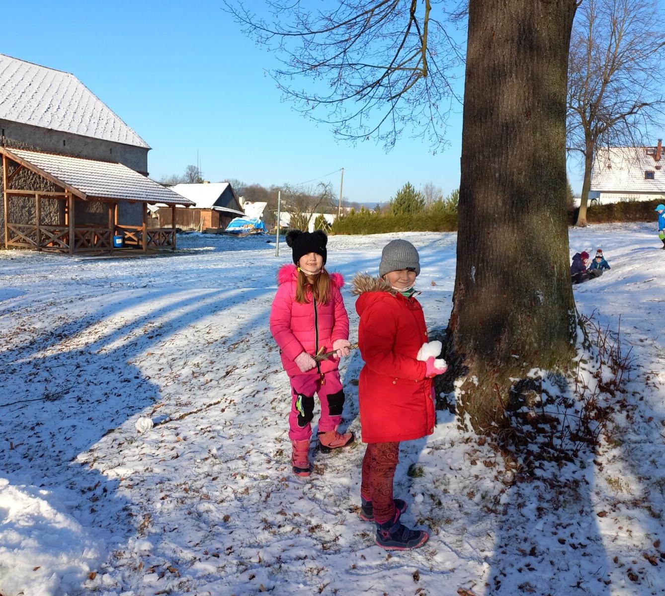 Prvňáčci - tělocvik na sněhu - 13