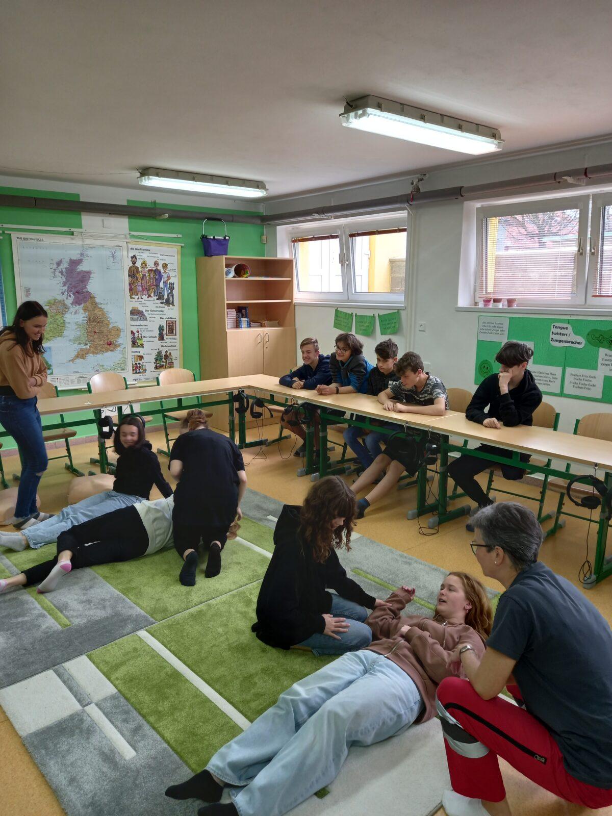 1. pomoc v 8. třídách - 7