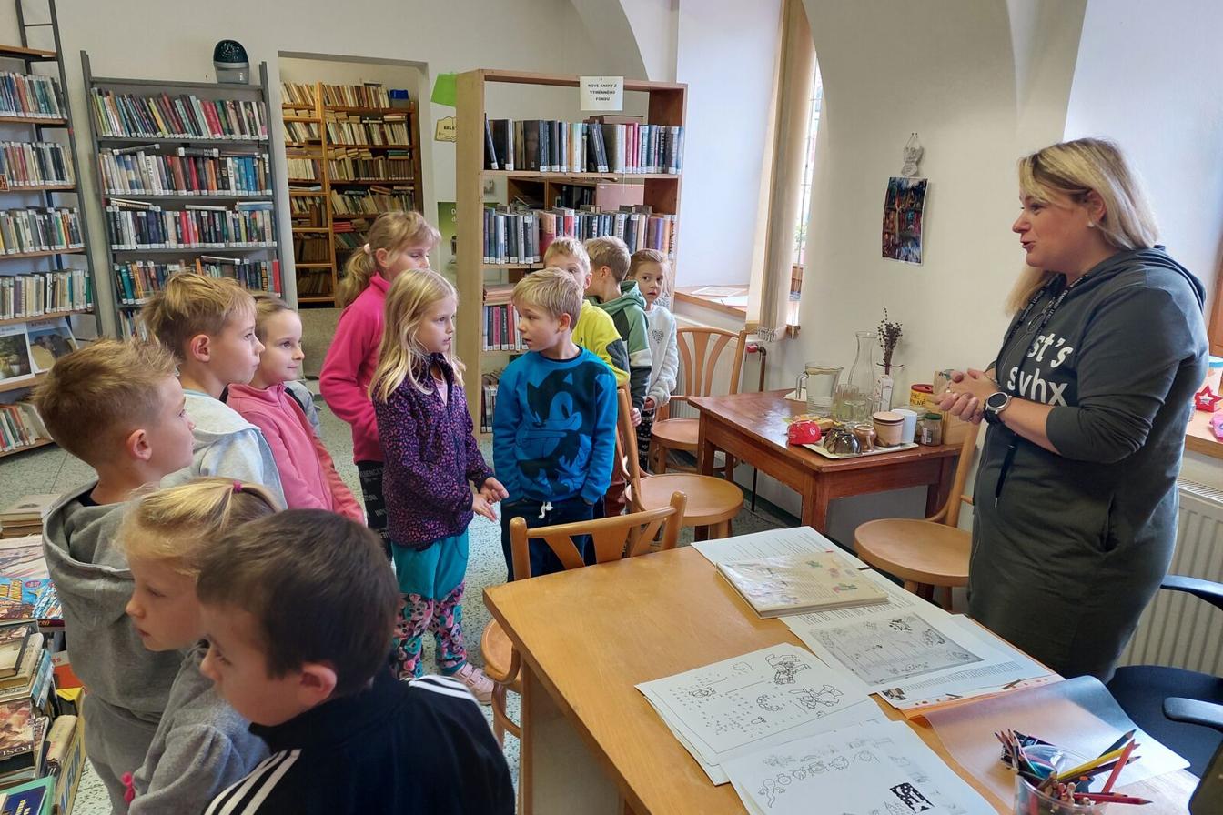 1.A v Obecní knihovně