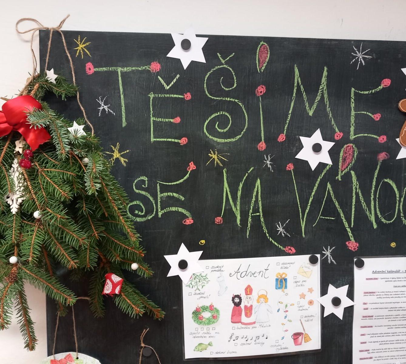 Vánoční setkání s rodiči - společné tvoření, hledání vánočního pokladu, zpívání koled, ochutnávka cukroví a punče... - 12