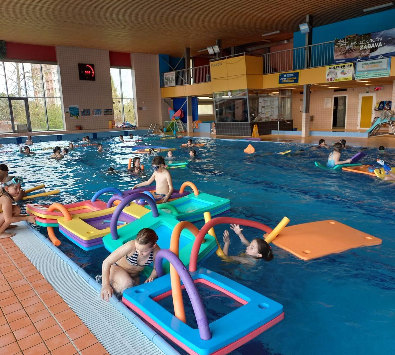 Ukončení plaveckého výcviku ve 2., 3. a 4. třídě - 1