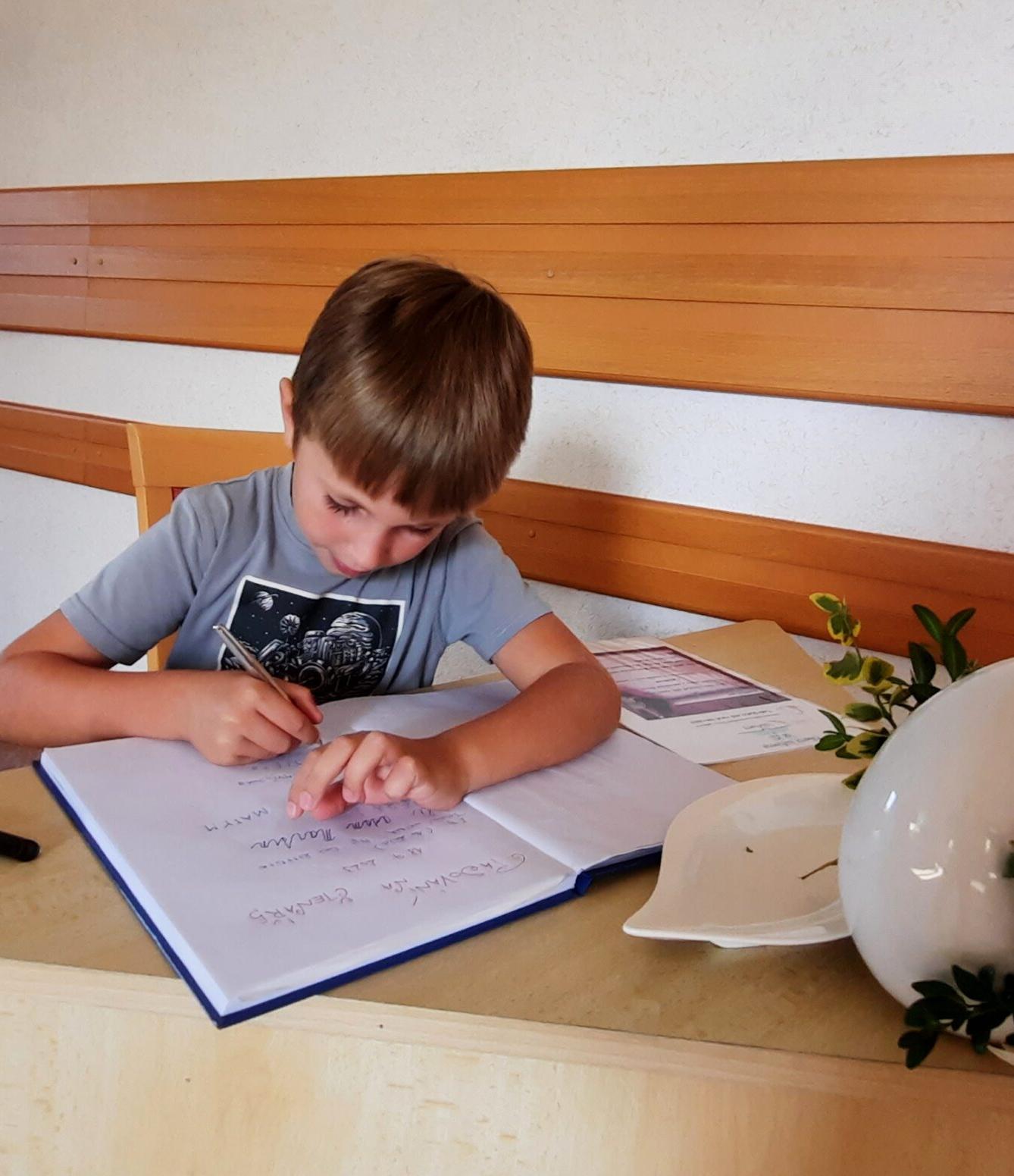 18. 9. Pasování na čtenáře, 2.B - 60