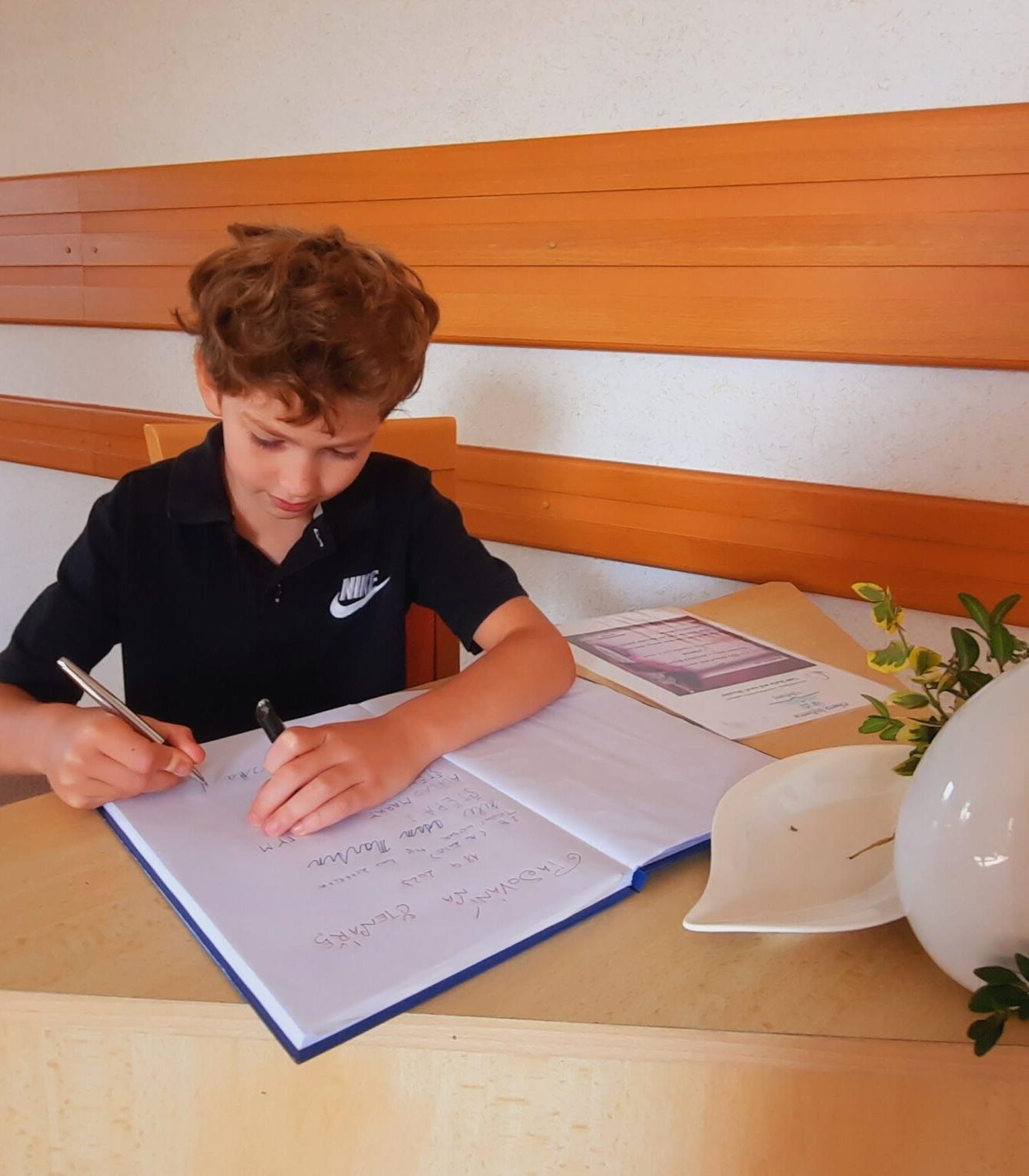 18. 9. Pasování na čtenáře, 2.B - 69