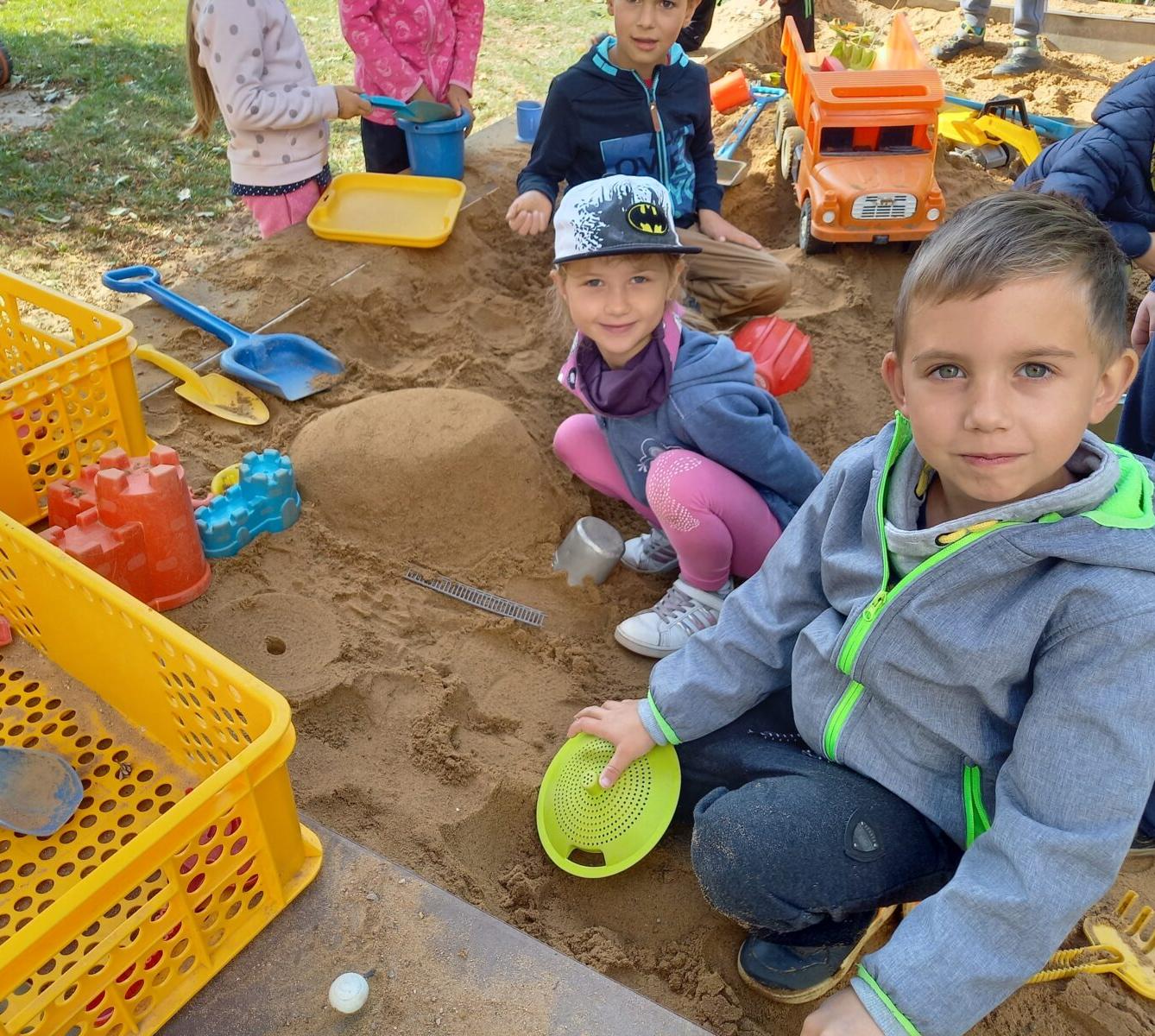 Prvňáčci ve školkách - 13