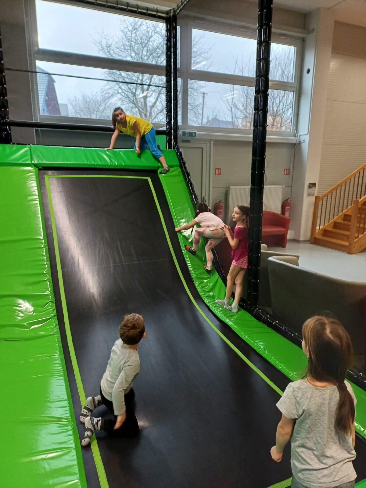 Výlet do SkiPi - 1. třída - 10