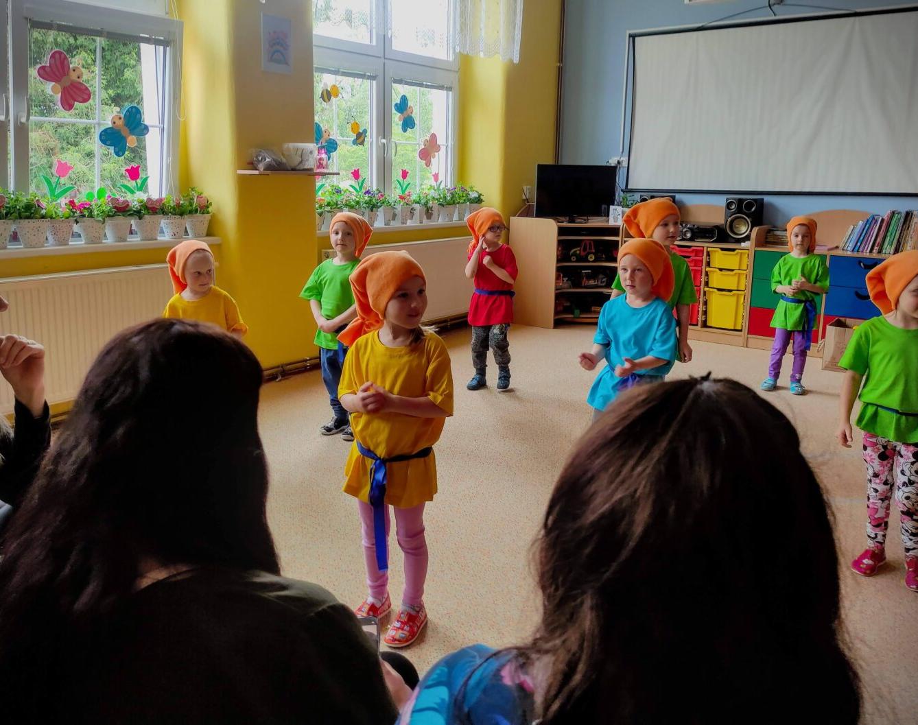 BESÍDKA KE DNI MATEK - 2