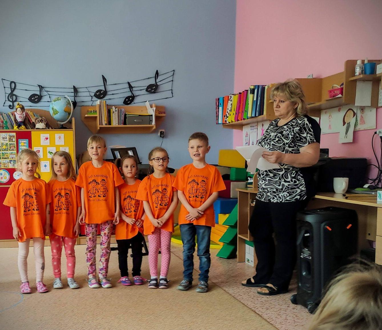 BESÍDKA KE DNI MATEK - 12