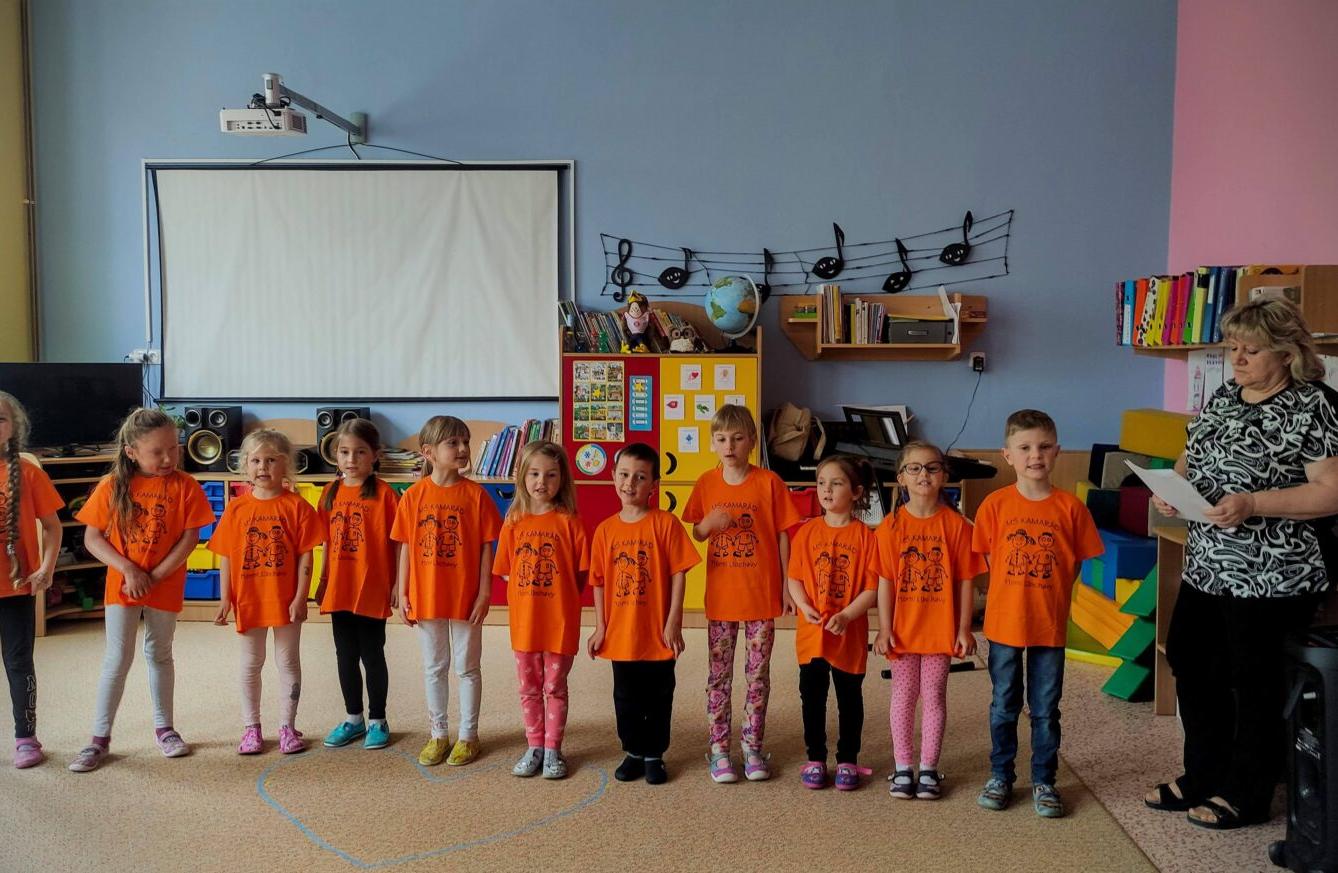 BESÍDKA KE DNI MATEK - 17