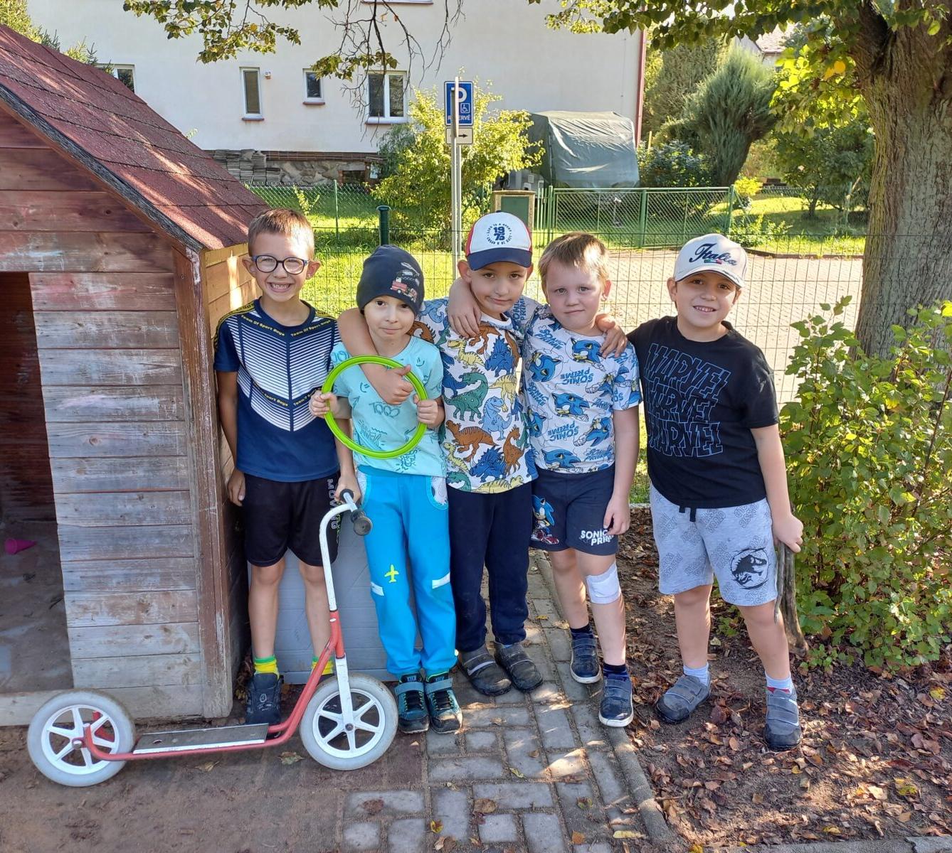 Prvňáčci na návštěvě v MŠ Korálek - 5