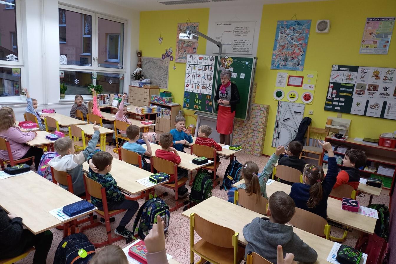 Slavnostní předávání Slabikářů v 1. třídě