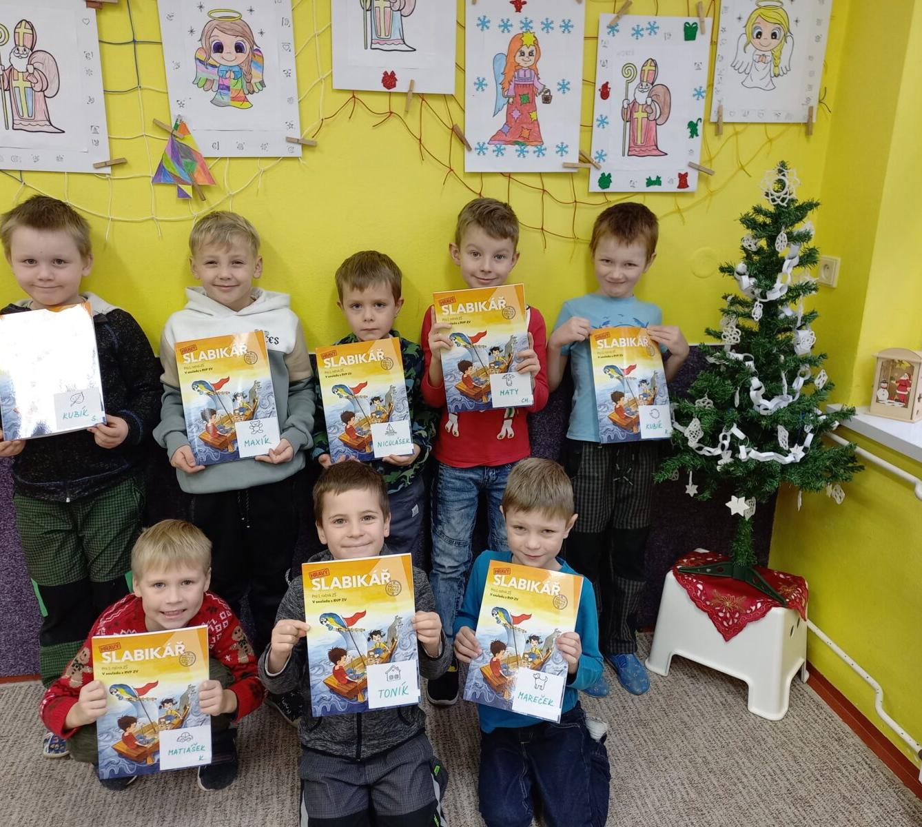 Slavnostní předávání Slabikářů v 1. třídě - 3