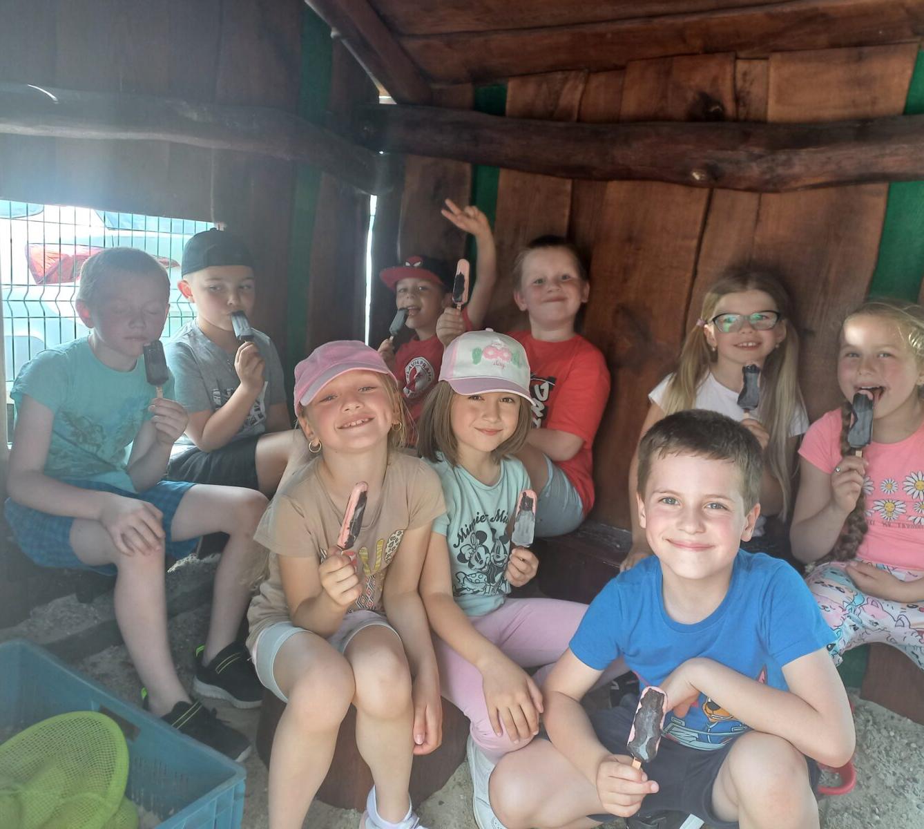 Prvňáčci na výletě ve Skipi - 27