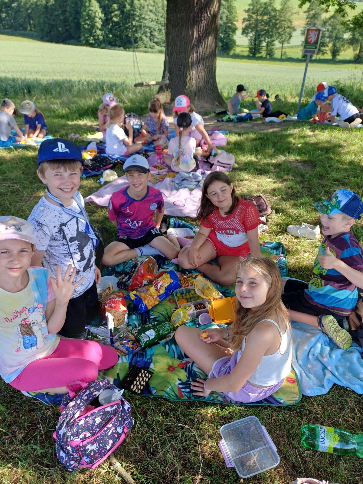 "Školní piknik" - 9