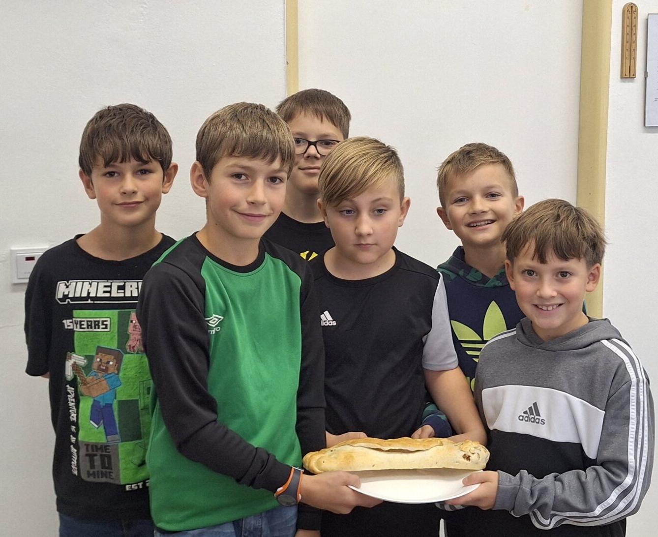 Pátá třída pekla jablkové záviny - 2