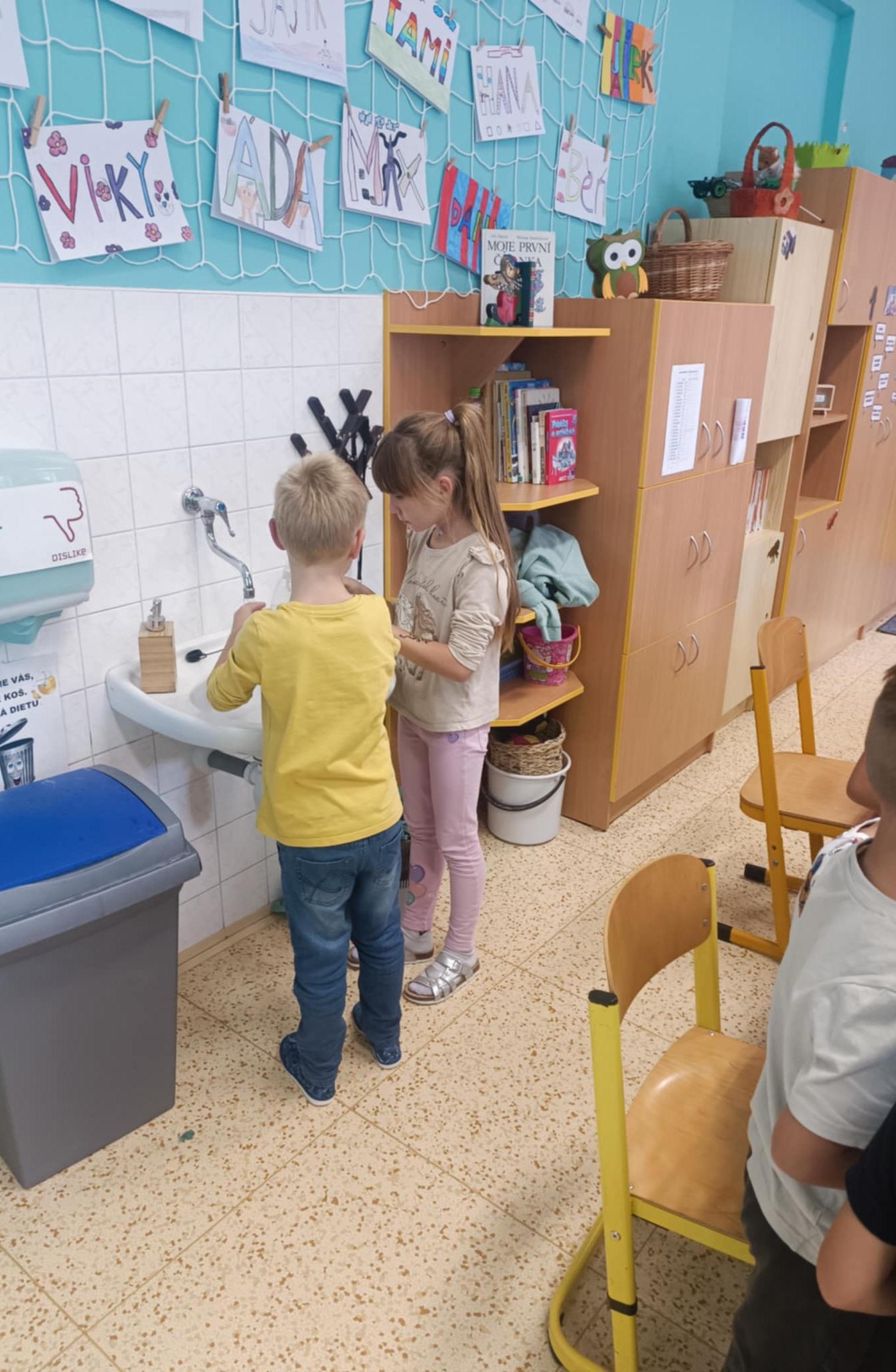 ŠKOLNÍ DRUŽINA - 2. ODDĚLENÍ -PODZIM - 10