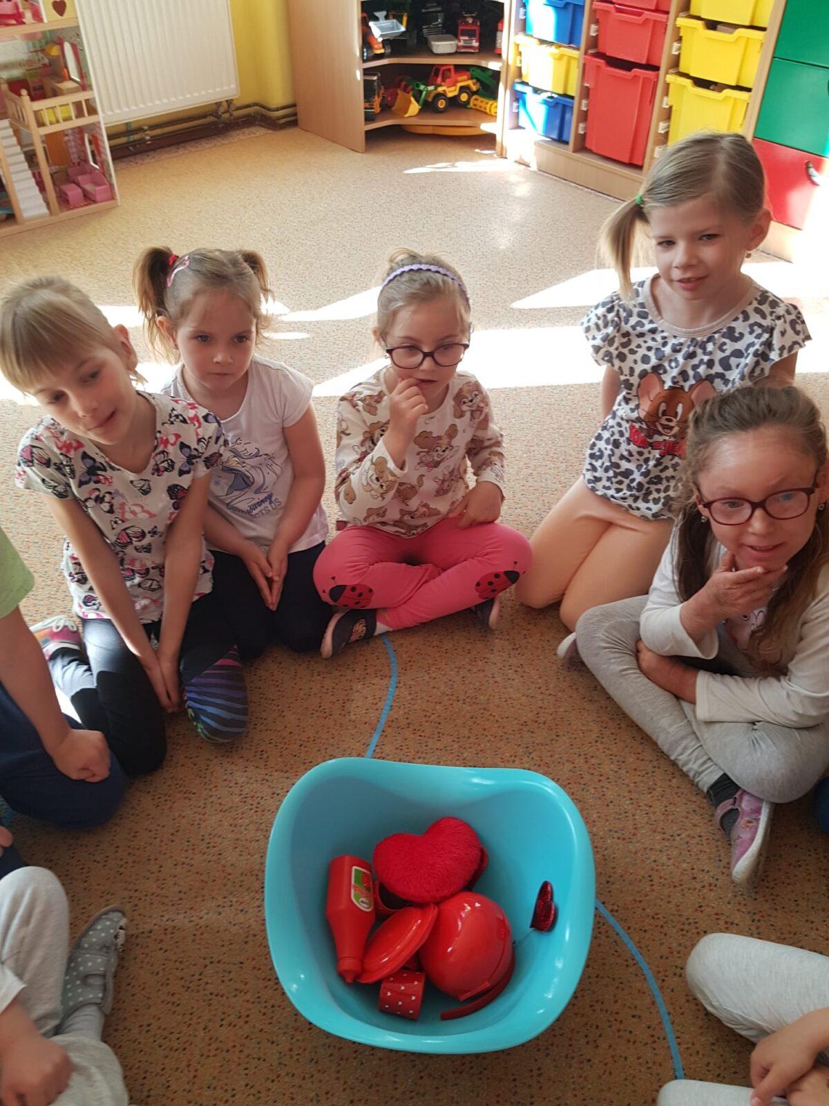 SOVIČKY: ,,MOJE MAMINKA MÁ SVÁTEK - RODINA" - 21