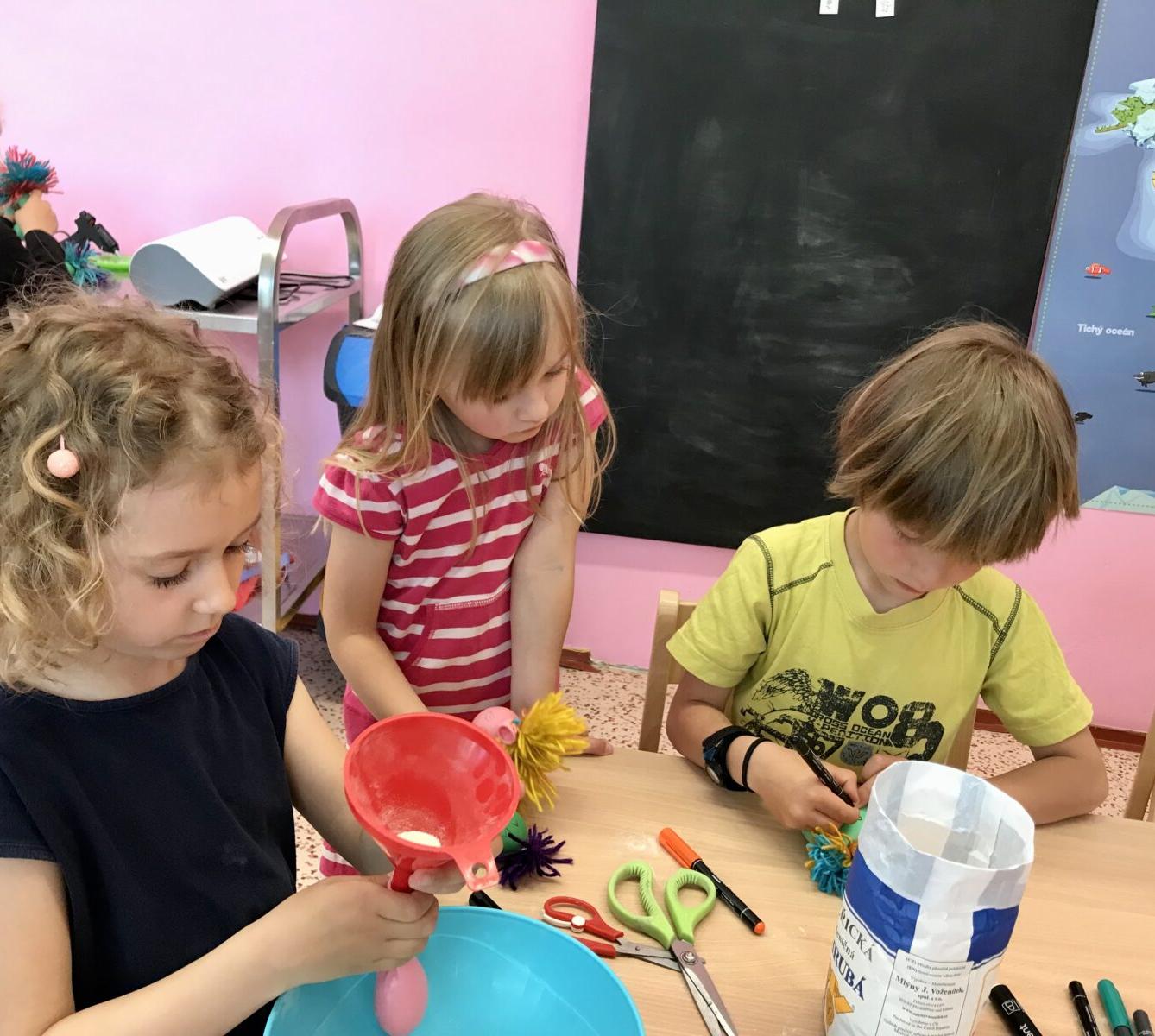 SOVIČKY: ,,DĚTI MAJÍ SVÁTEK" - 19