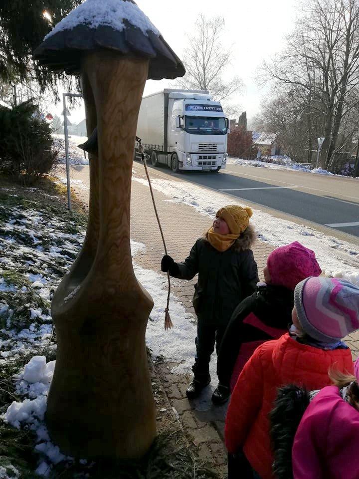 8. 12. Vánoční přání - 1