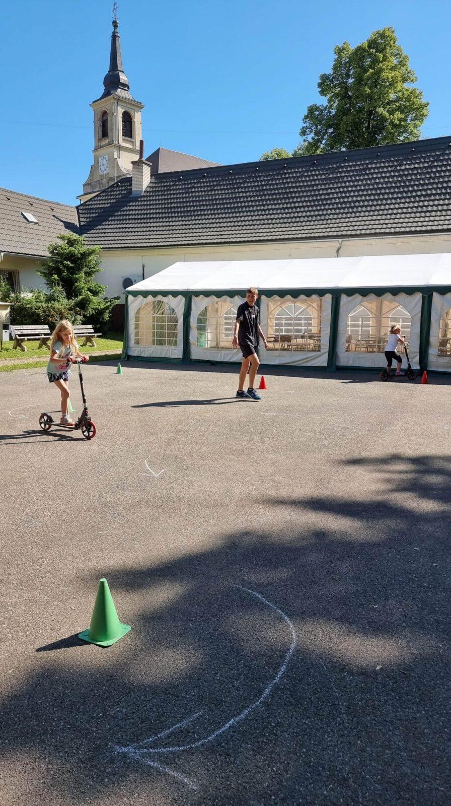 Sportovní hry s deváťáky - 1