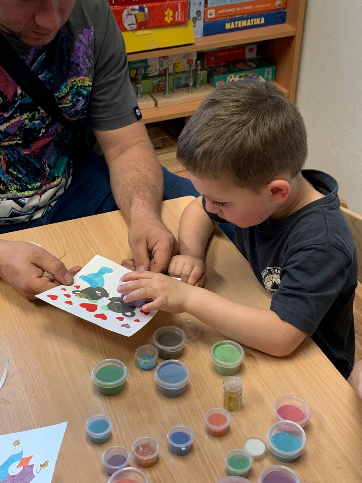 besídka pro rodiče + roztančená školka - 4