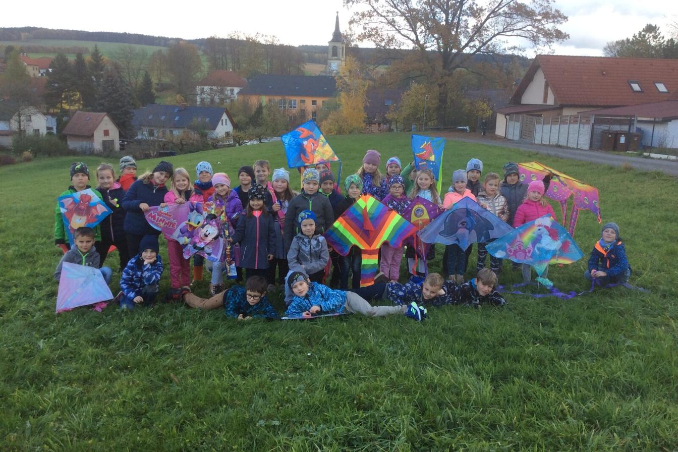 DRAKIÁDA družinek a Říjen ve 2. oddělení