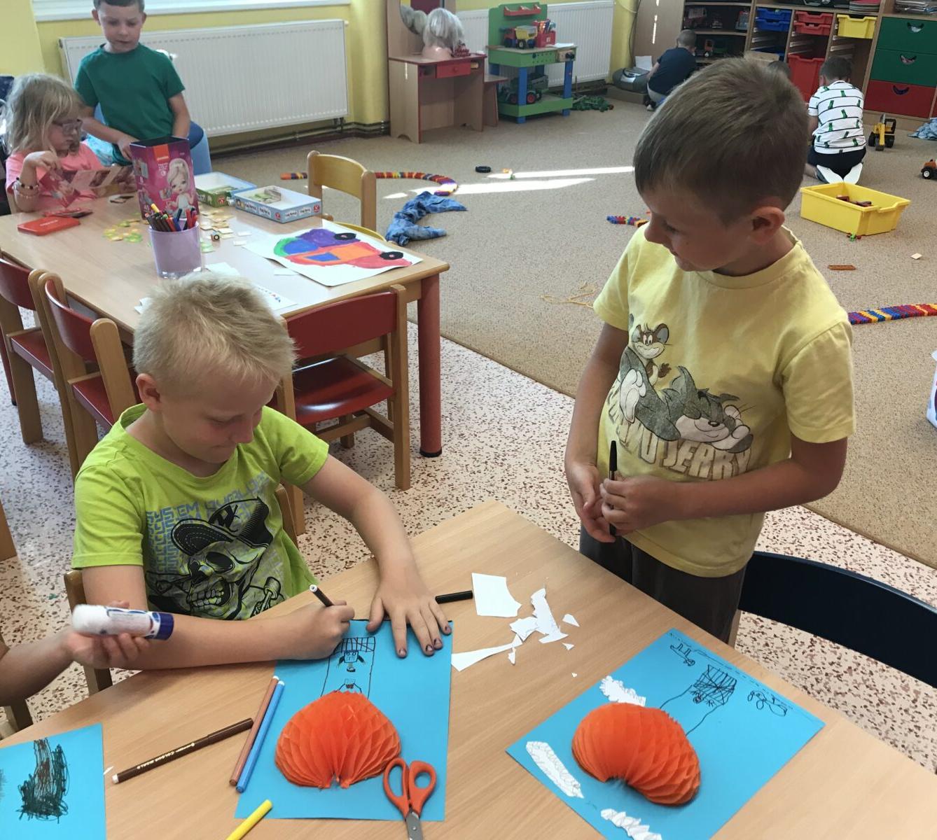 SOVIČKY: ,,AUTÍČKOVÁ ŠKOLKA" - 24