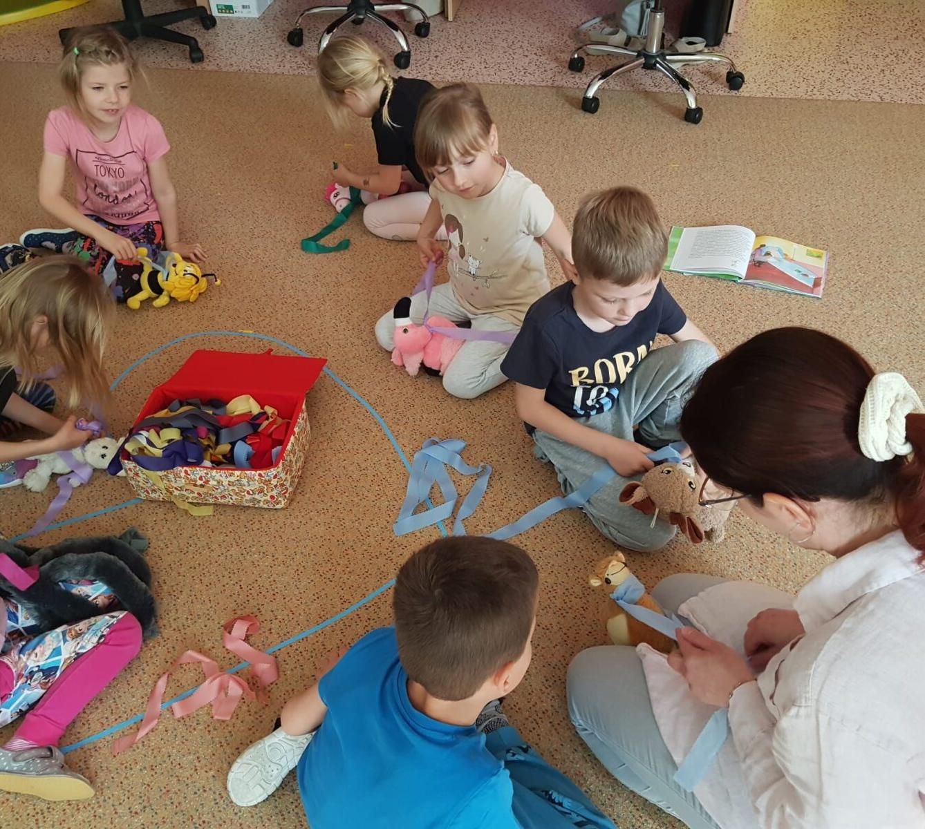 SOVIČKY: ,,MOJE MAMINKA MÁ SVÁTEK - RODINA" - 32