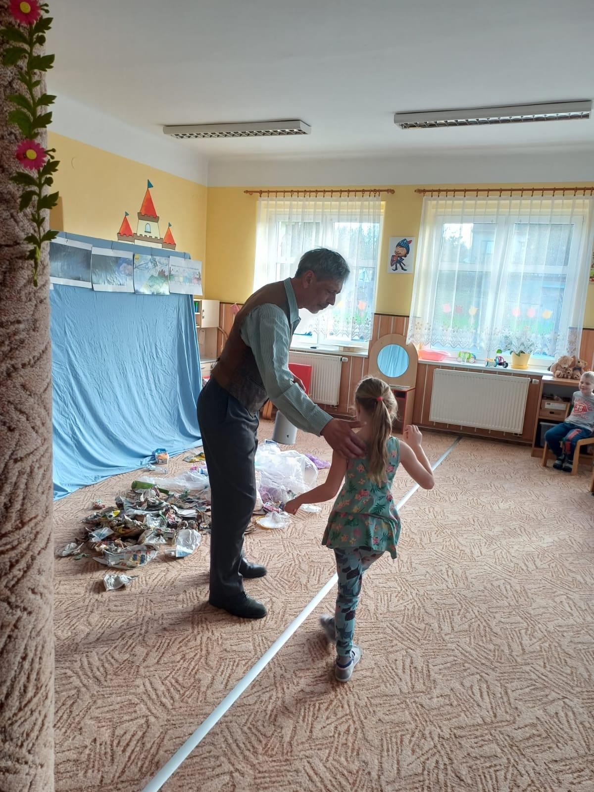 ekologický slabikář - učíme se třídit odpad - 5