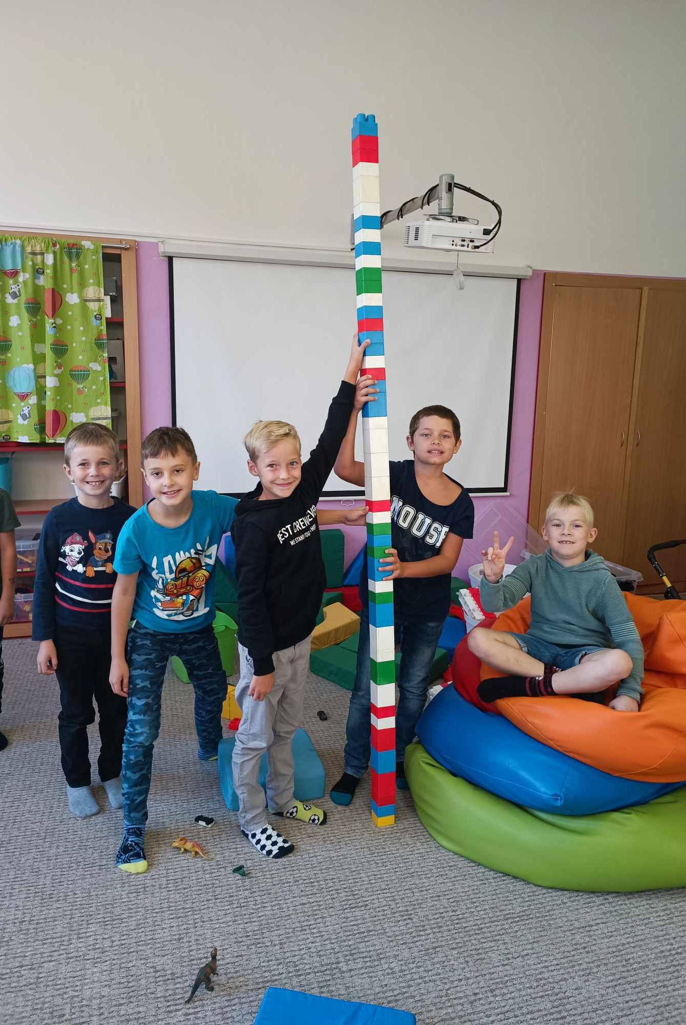 ZÁŘÍ A ŘÍJEN VE 2. ODDĚLENÍ - 18