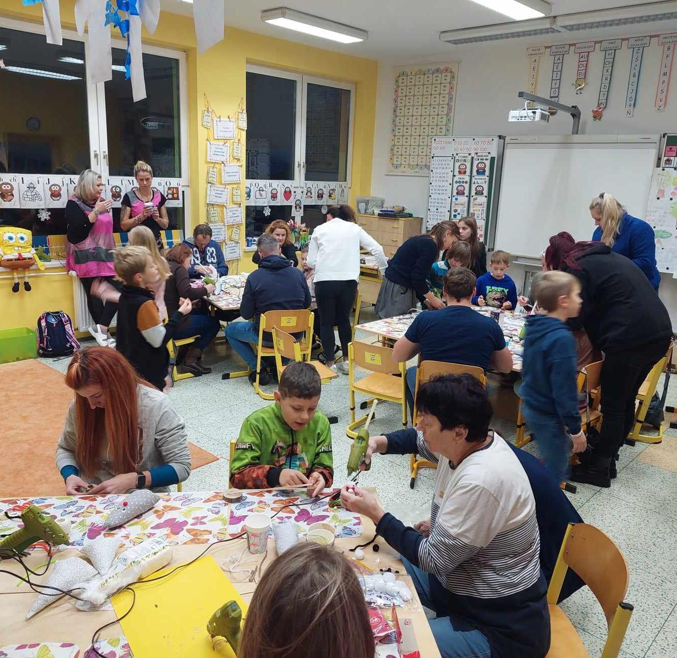 Vánoční tvoření v 2.A - 8