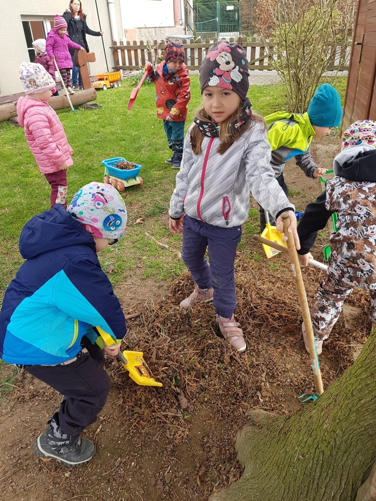 užíváme si pobyt venku - 9