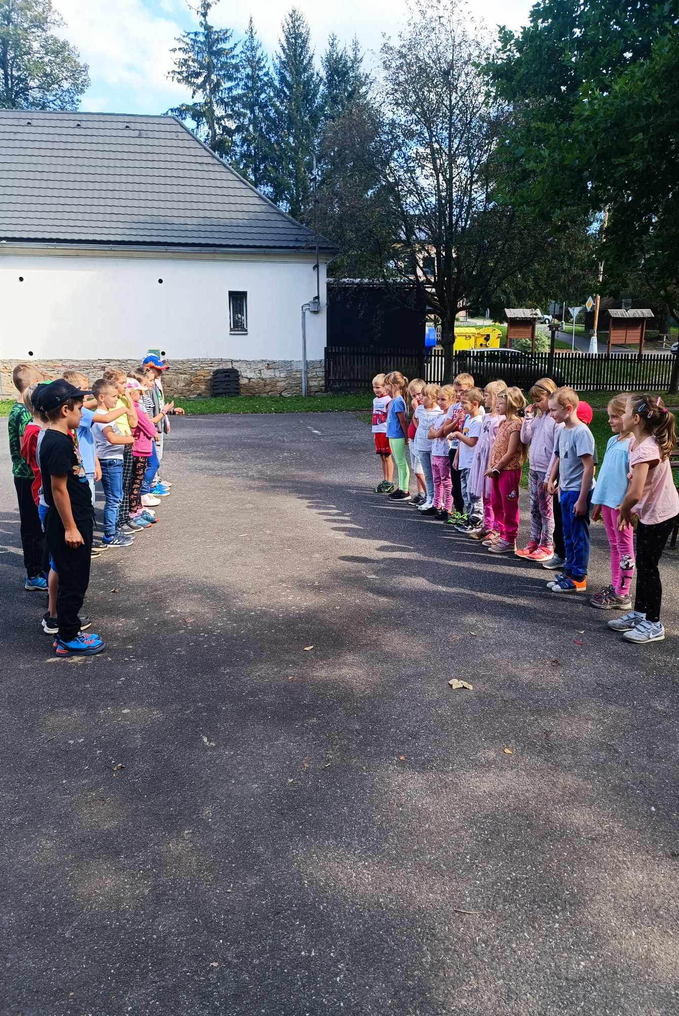 ZÁŘÍ - 2. ODDĚLENÍ A seznamovací odpoledne - 7