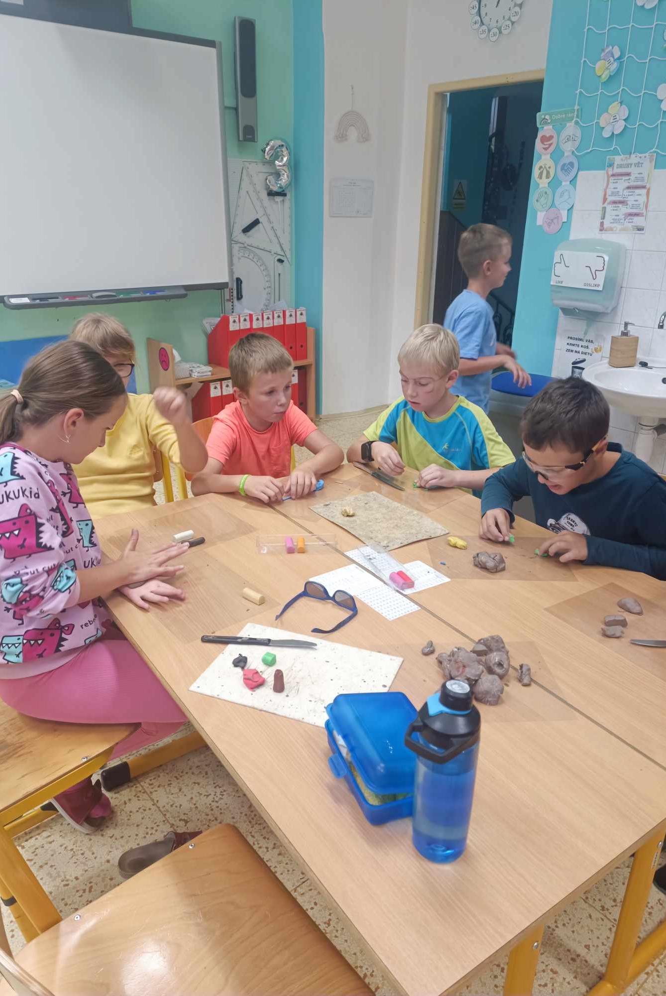 ZÁŘÍ - 2. ODDĚLENÍ A seznamovací odpoledne - 13