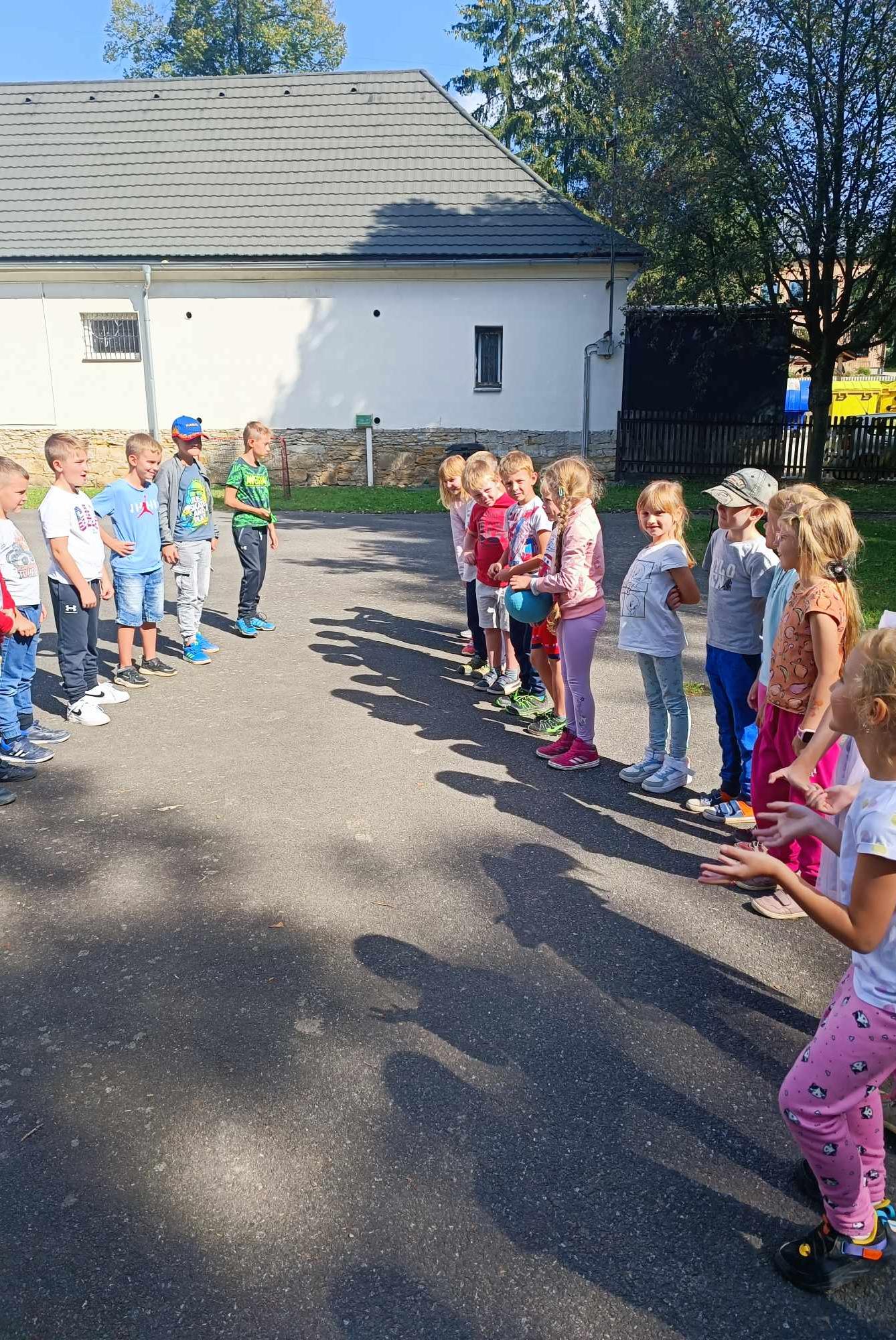 ZÁŘÍ - 2. ODDĚLENÍ A seznamovací odpoledne - 20