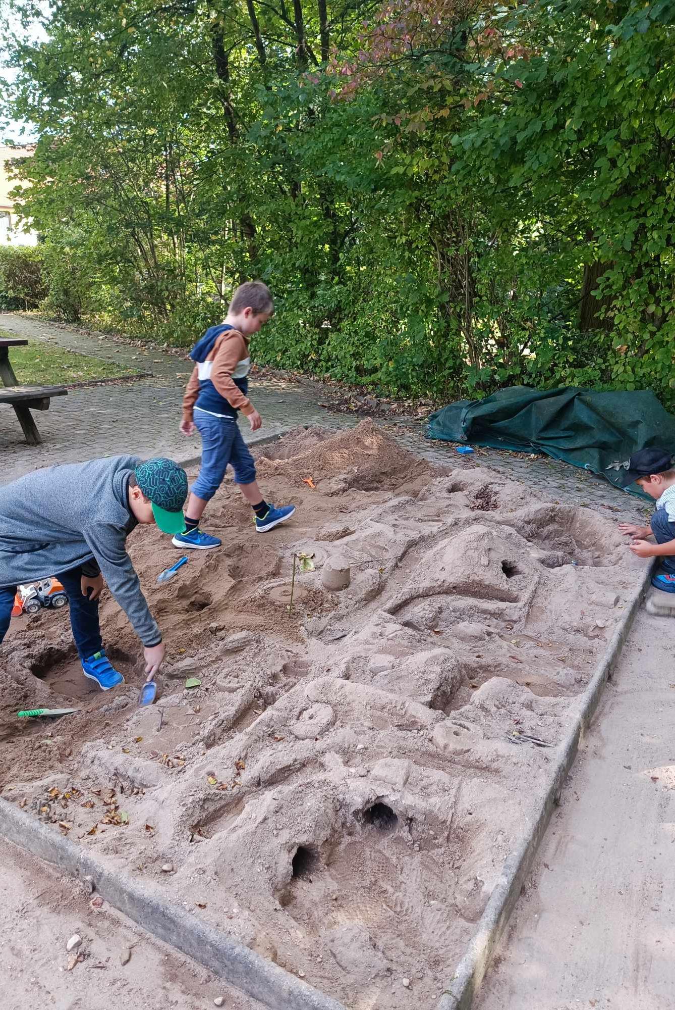 ZÁŘÍ - 2. ODDĚLENÍ A seznamovací odpoledne - 22