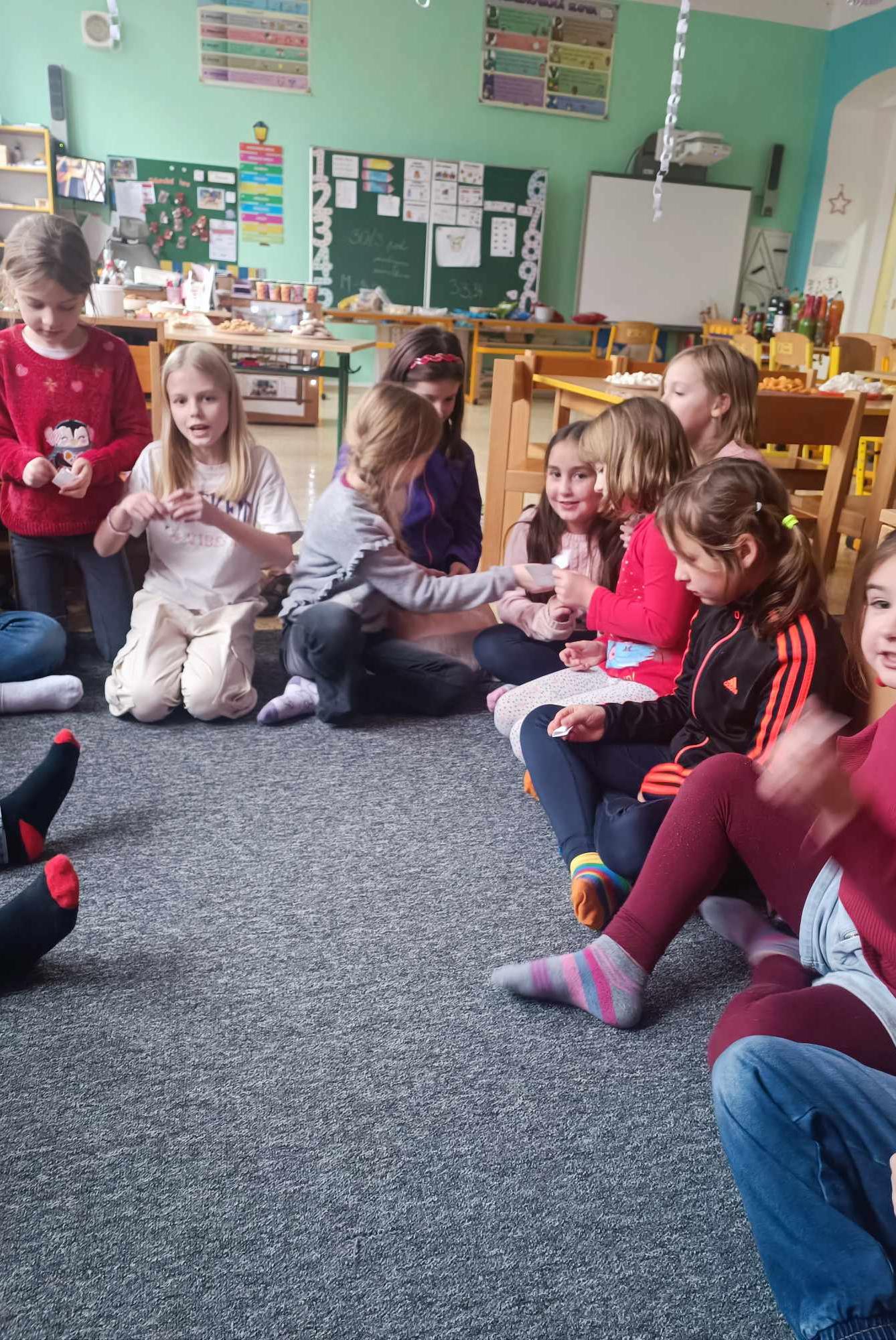 2. oddělení a společné akce PROSINEC - 8