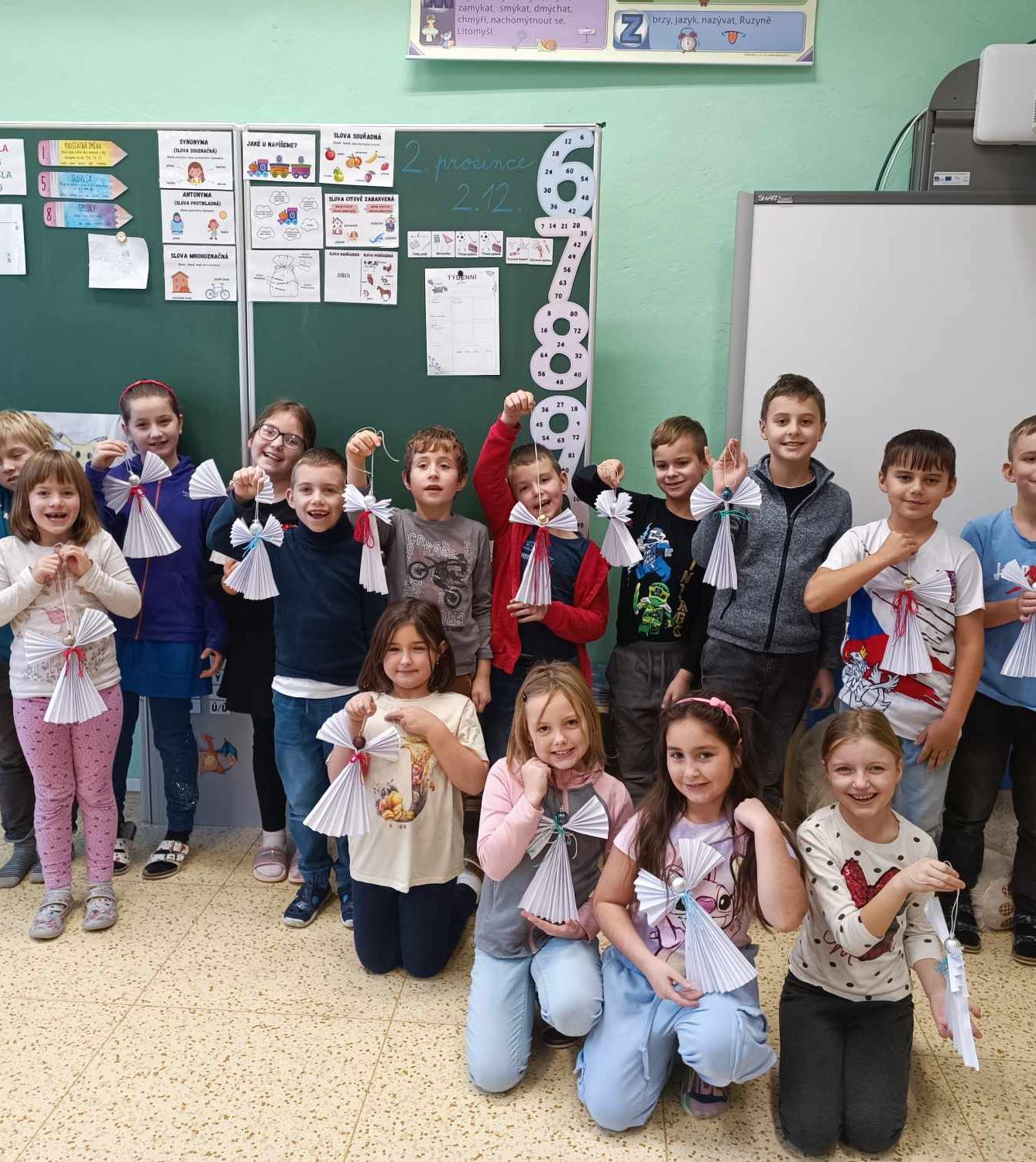 2. oddělení a společné akce PROSINEC - 10