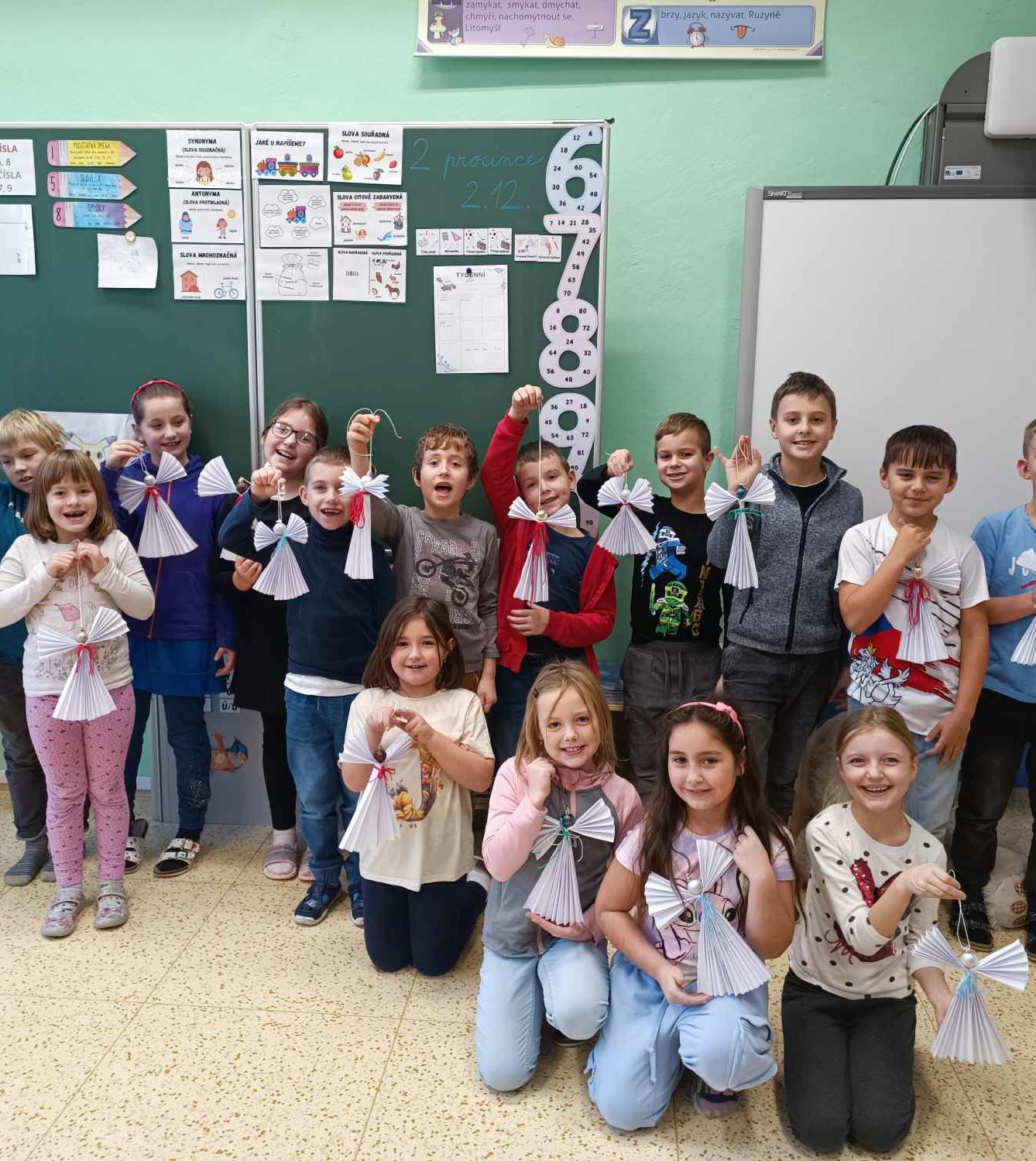 2. oddělení a společné akce PROSINEC - 19