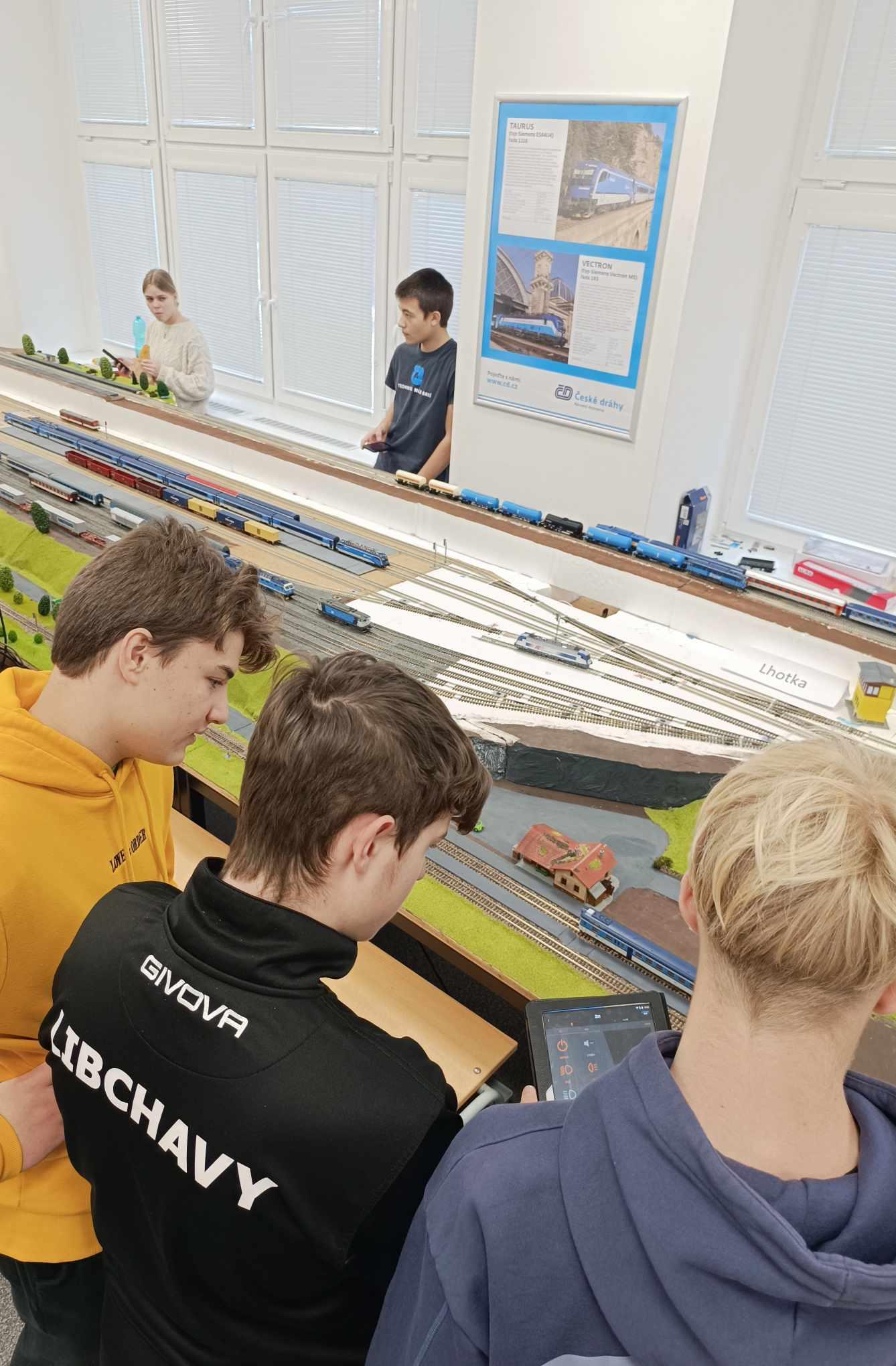 Exkurze na SŠ technické a dopravní v ČT - 9