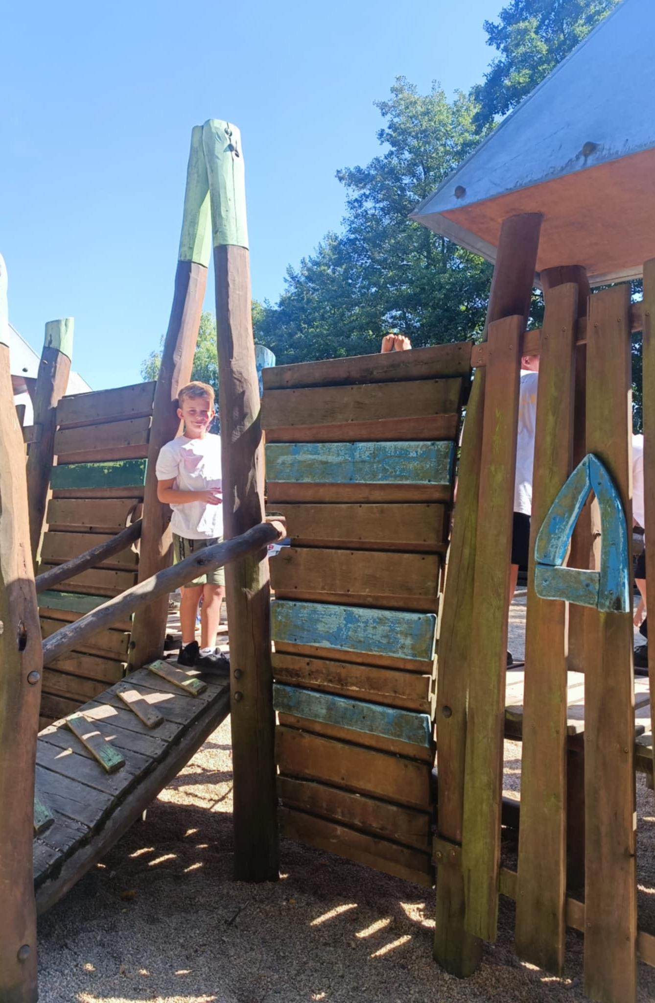 TÝDEN PLNÝ ZÁBAVY II - STŘEDA - 23