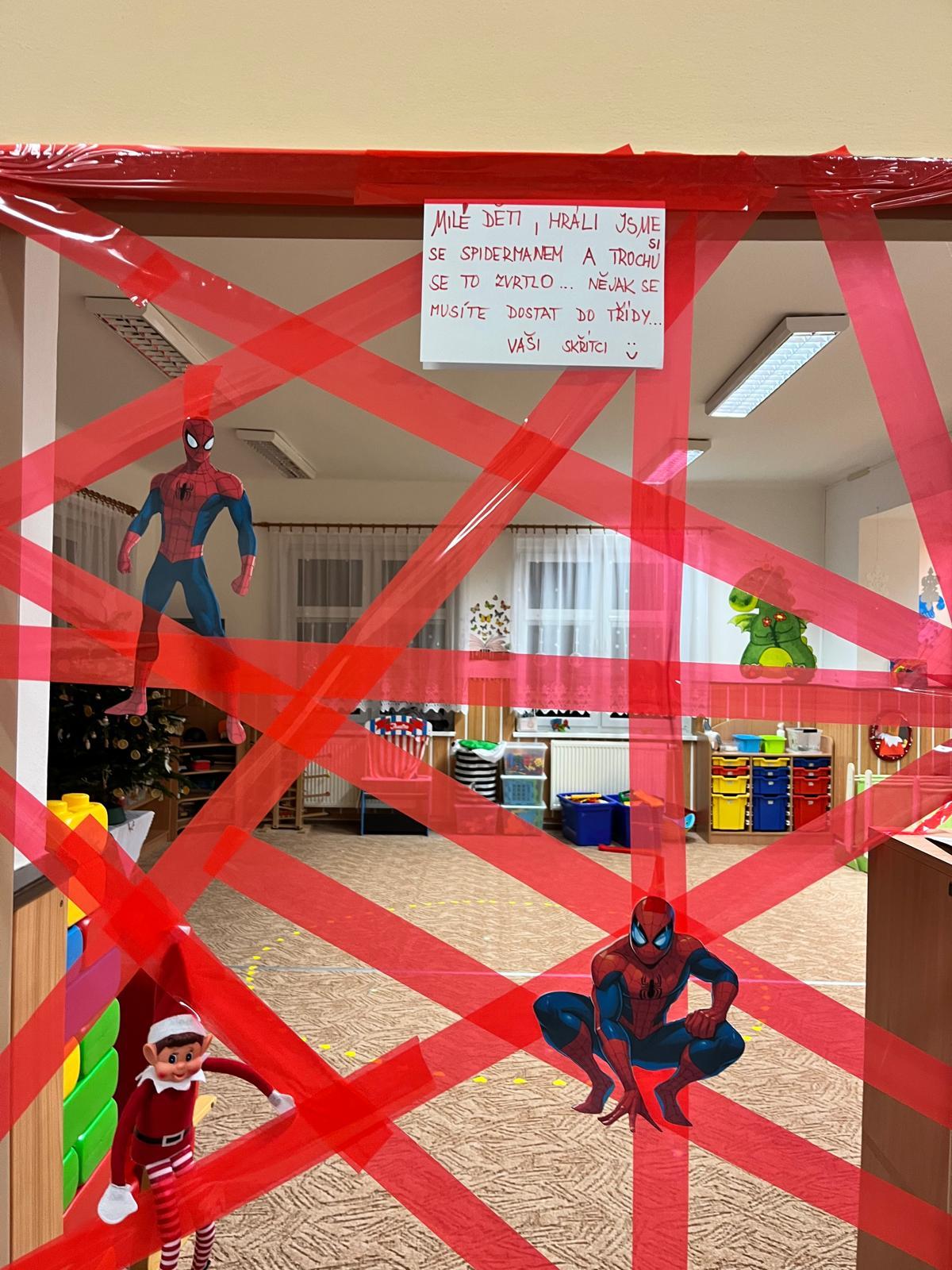 skřítci tropí neplechu - 6