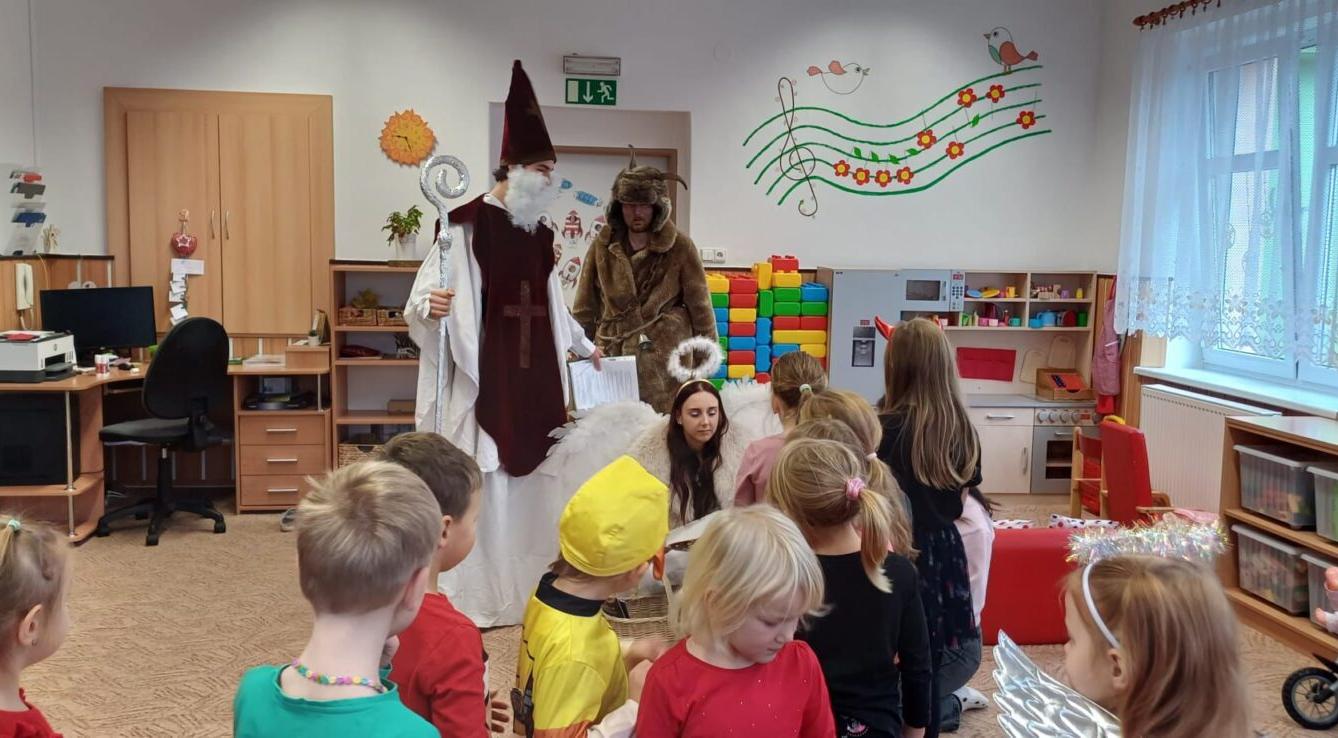 Mikuláš, anděl a čert ve školce - 6